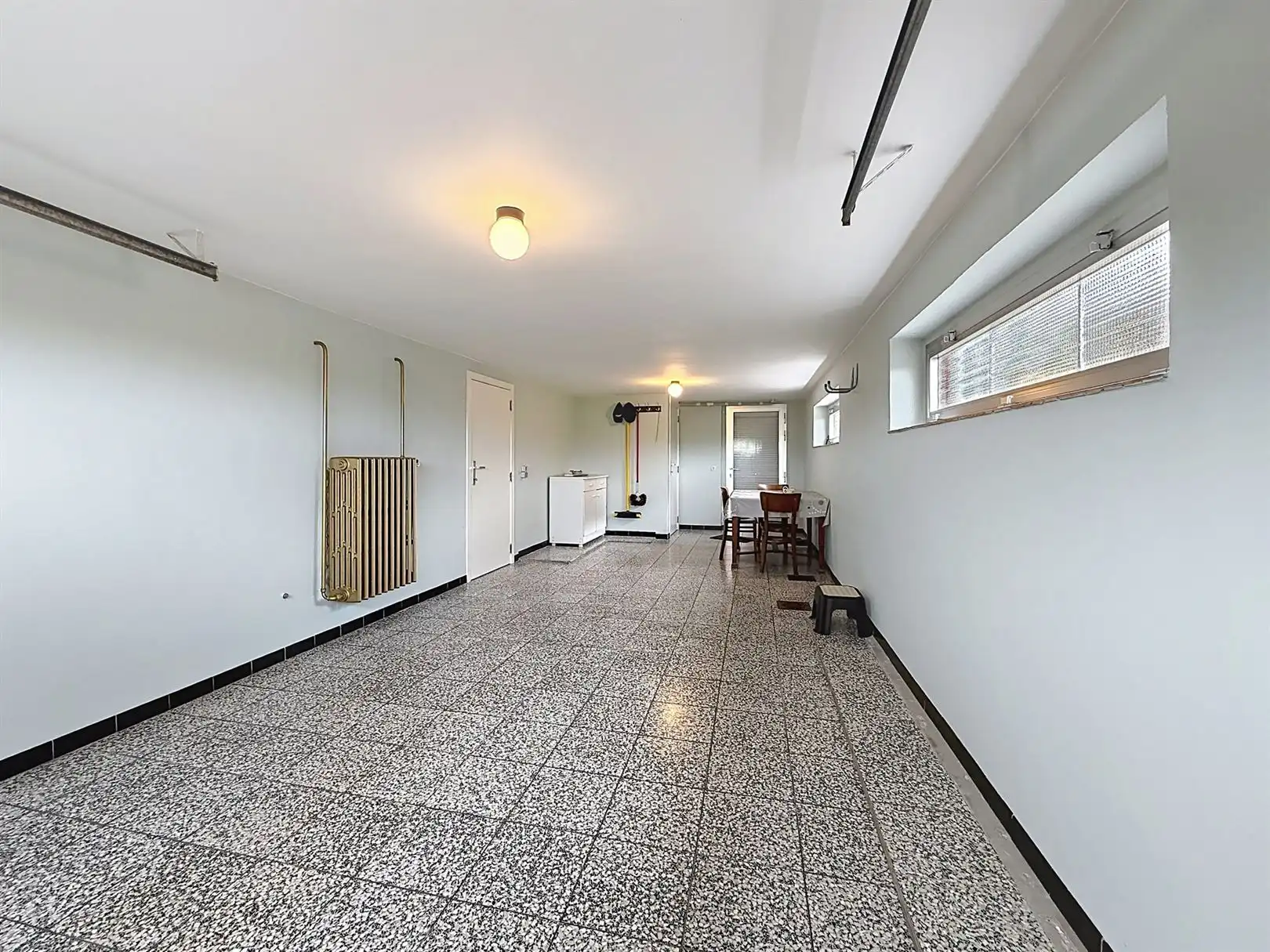 Op te frissen bungalow met garage, 3 slpks, opp 16a 17ca foto 29