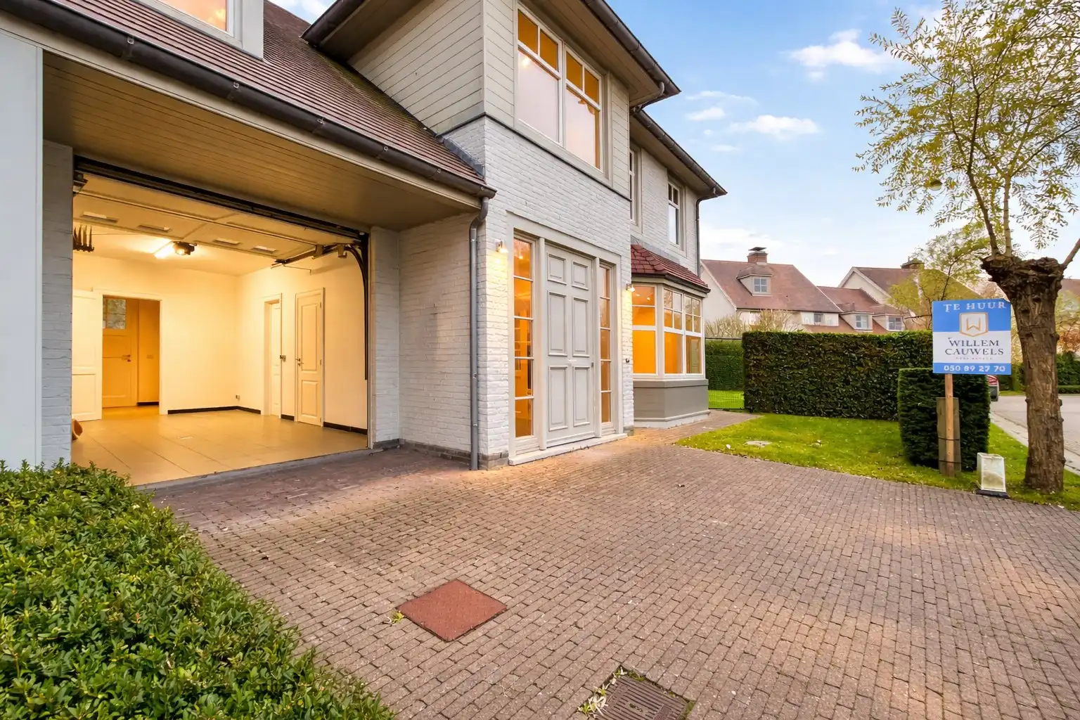 Grote woning met tuin en garage te Knokke foto 17