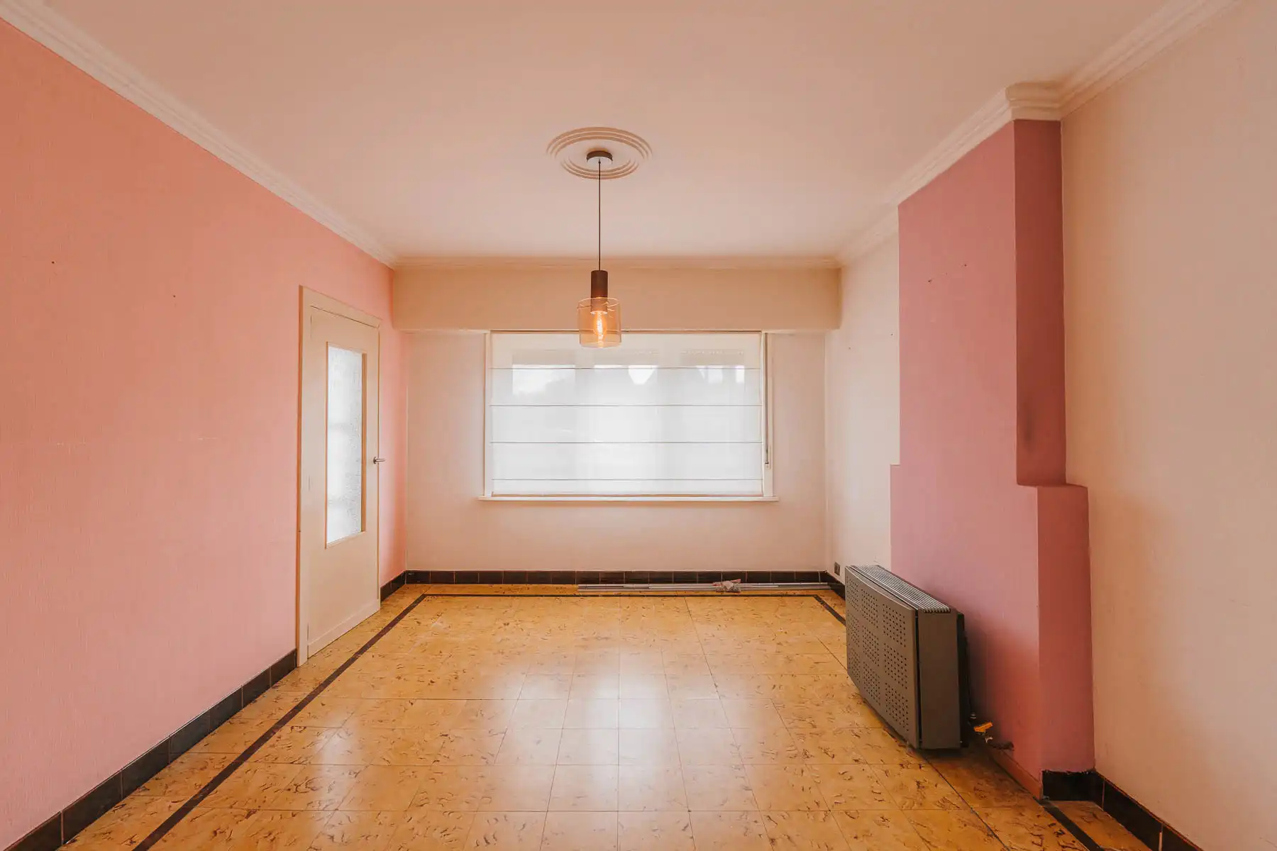 Karaktervolle woning met onderhoudsvriendelijke tuin foto 4