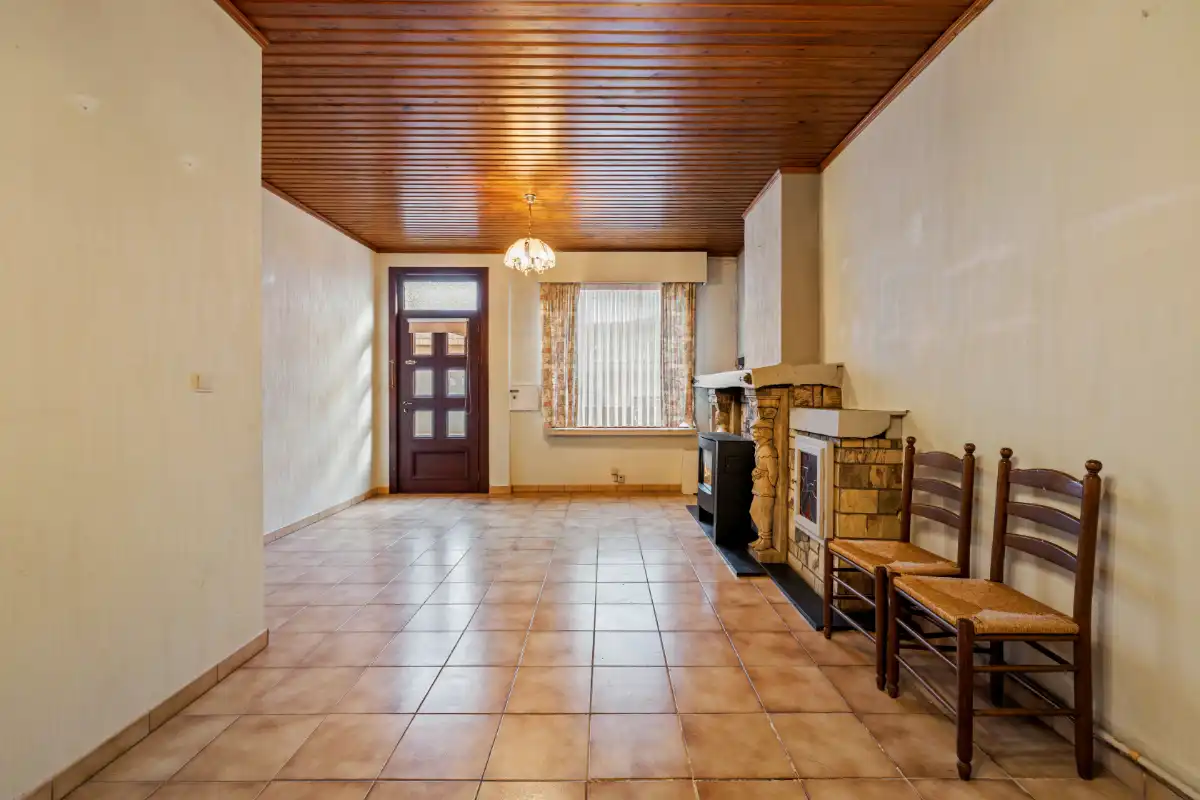 Charmante starterswoning met gezellige koer. foto 6