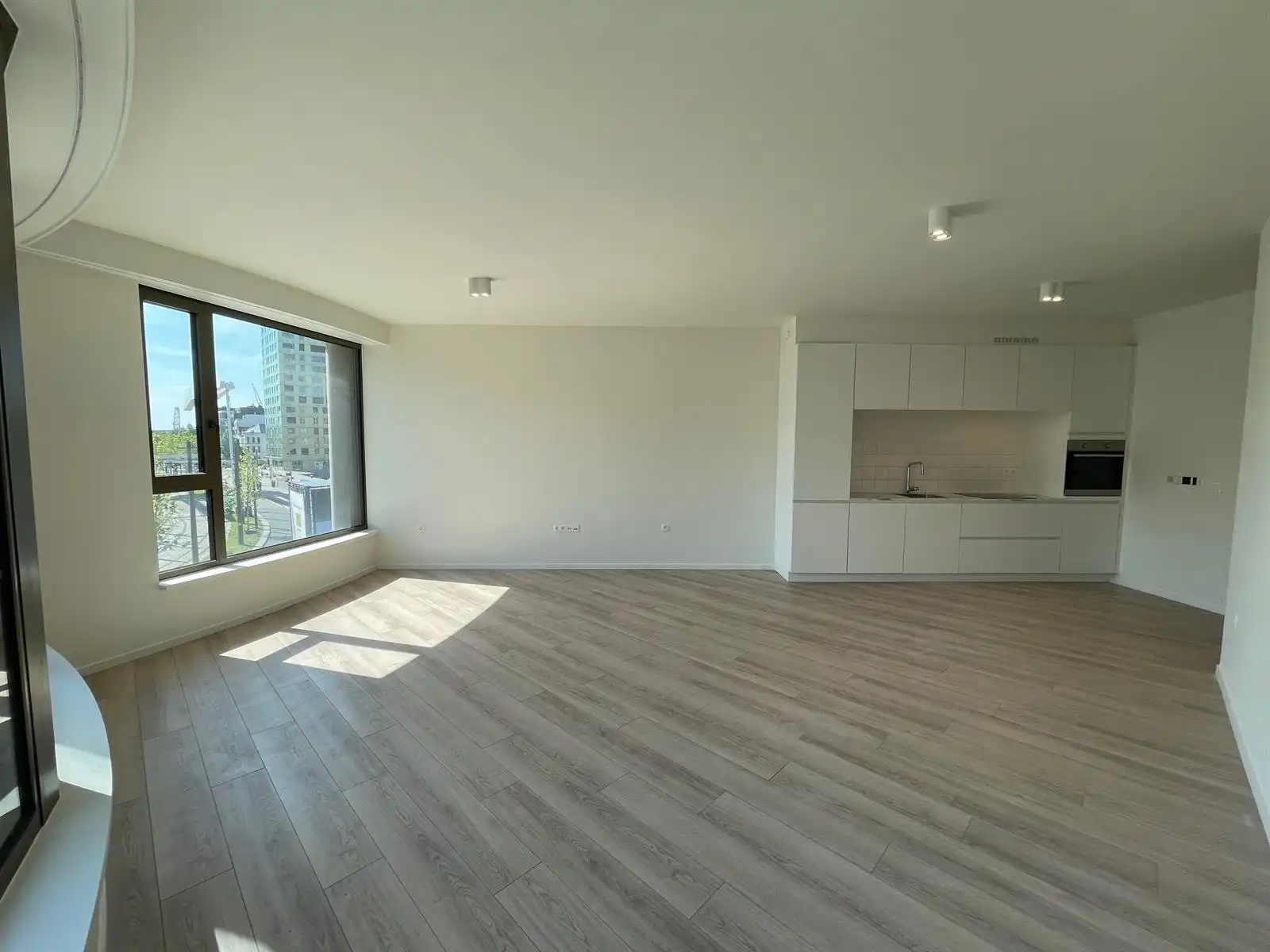 ANTWERPEN - appartement met terras en mooi uitzicht  foto 4