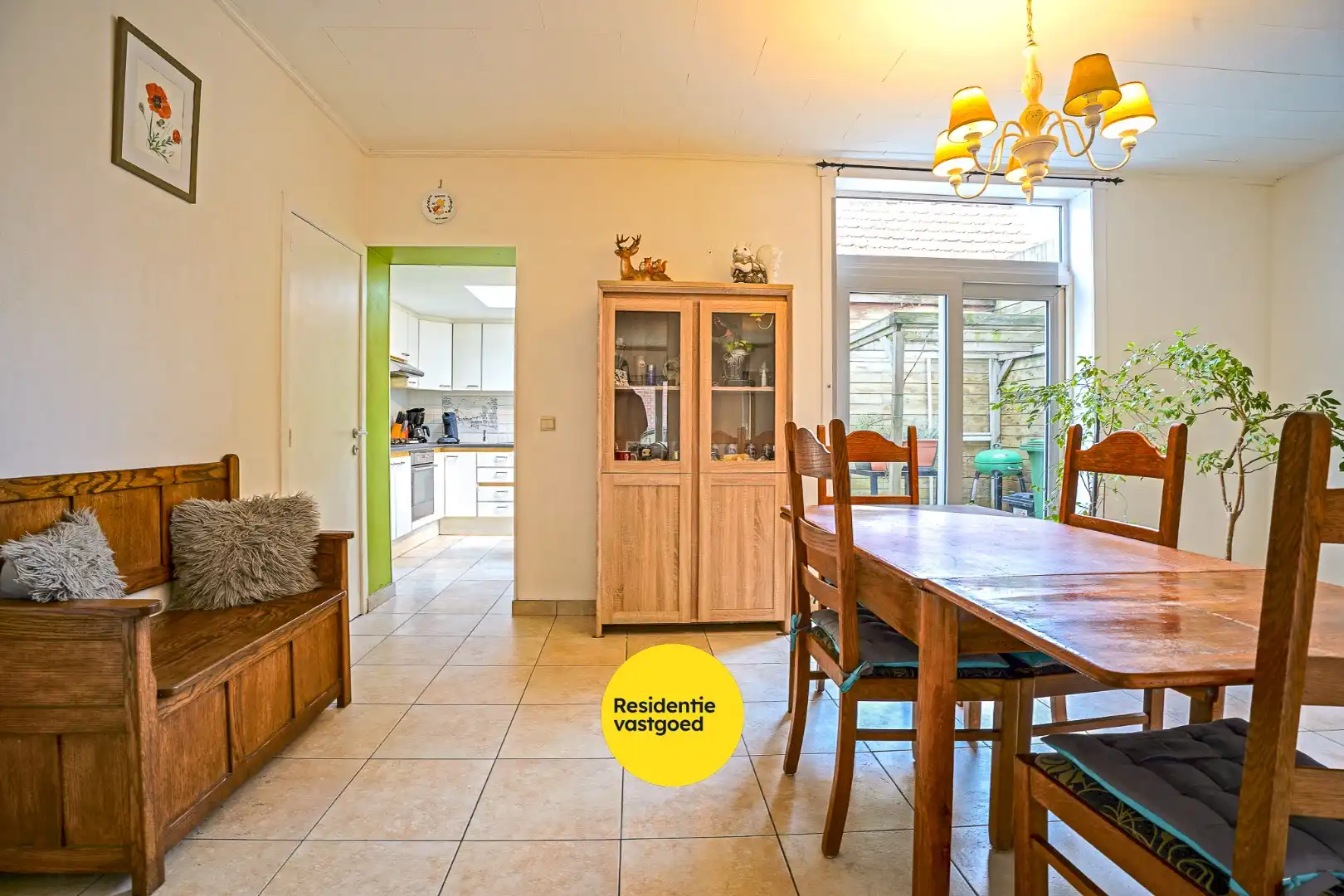 Instapklare woning in hartje Diksmuide, met zicht op het stadspark! foto 5