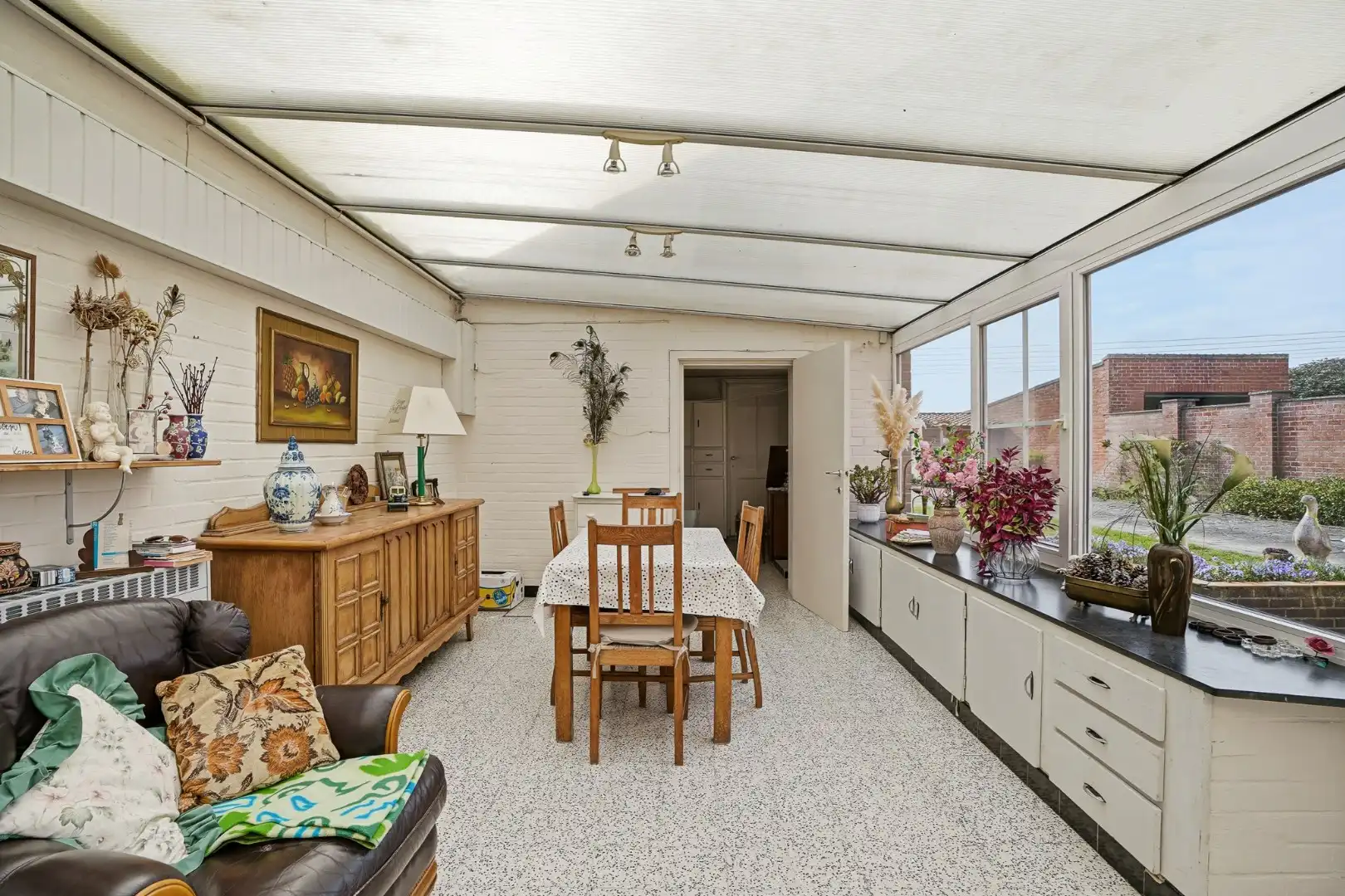 Ruime woning op een landelijke ligging in Zedelgem foto 9