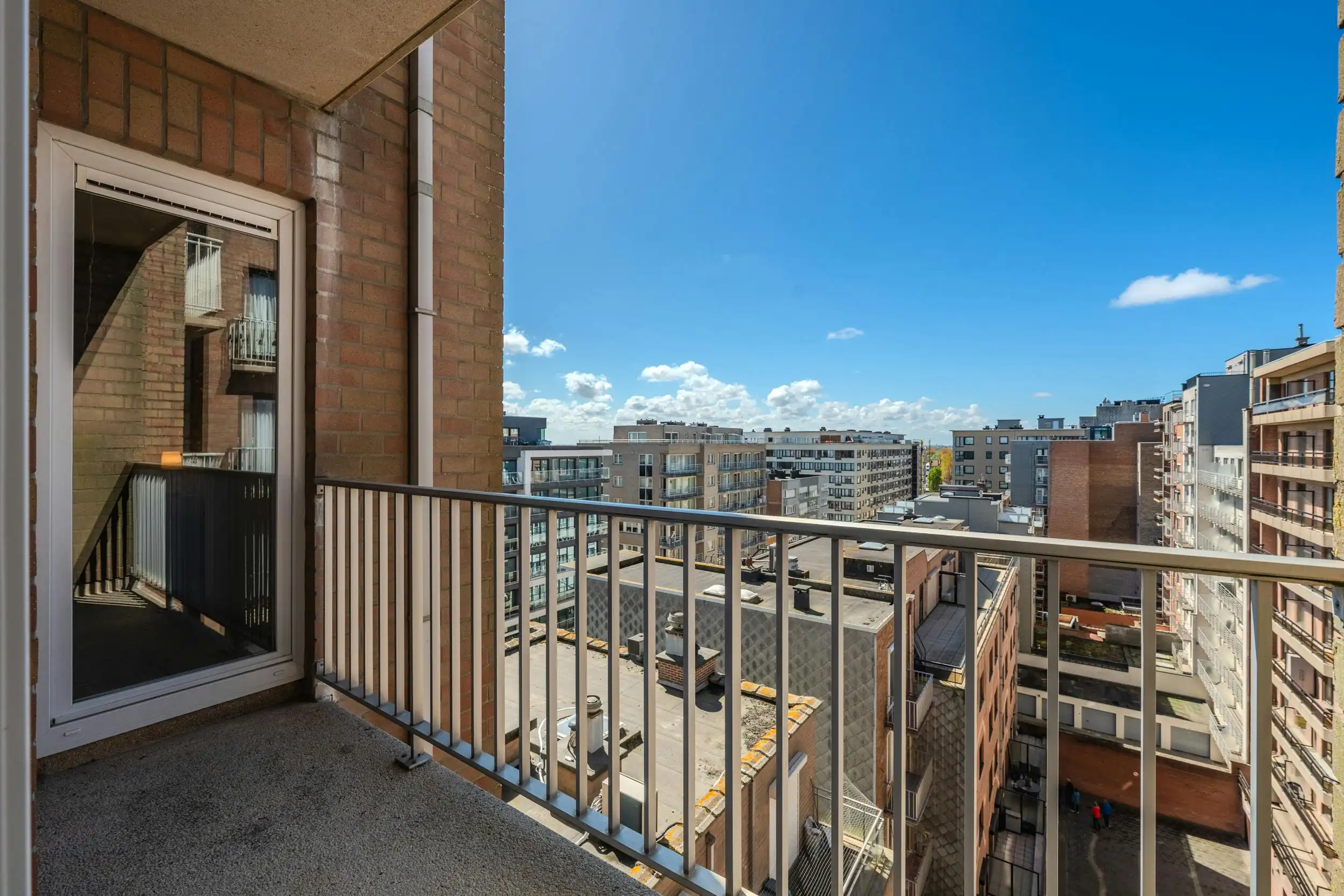 Prachtig appartement met 2 slaapkamers en zijdelings zeezicht !  foto 9