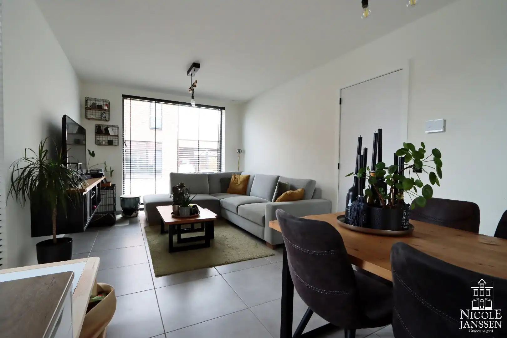 Instapklare nieuwbouwwoning met tuin te koop in Maaseik foto 6