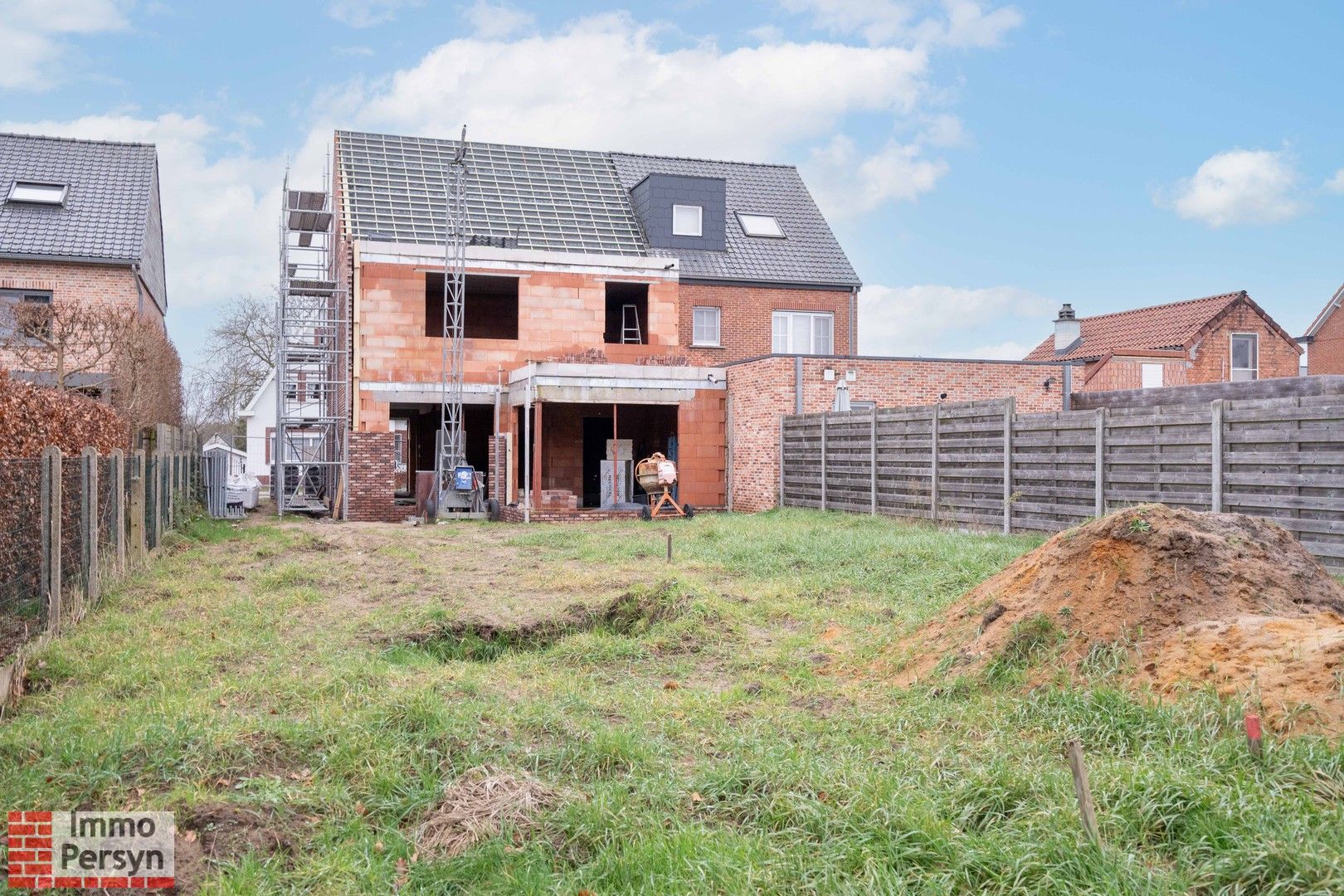 Instapklare halfopen bebouwing met 3 slaapkamers in groene omgeving foto 24