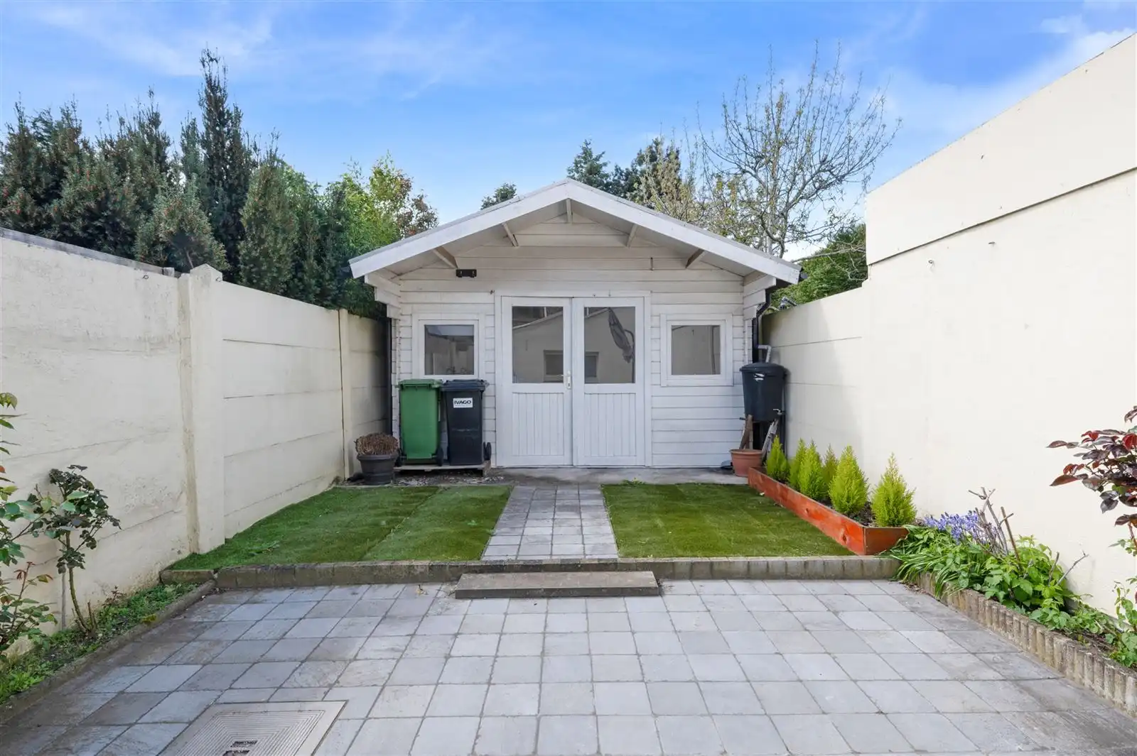 Gesloten bebouwing met tuin in Destelbergen! foto 2