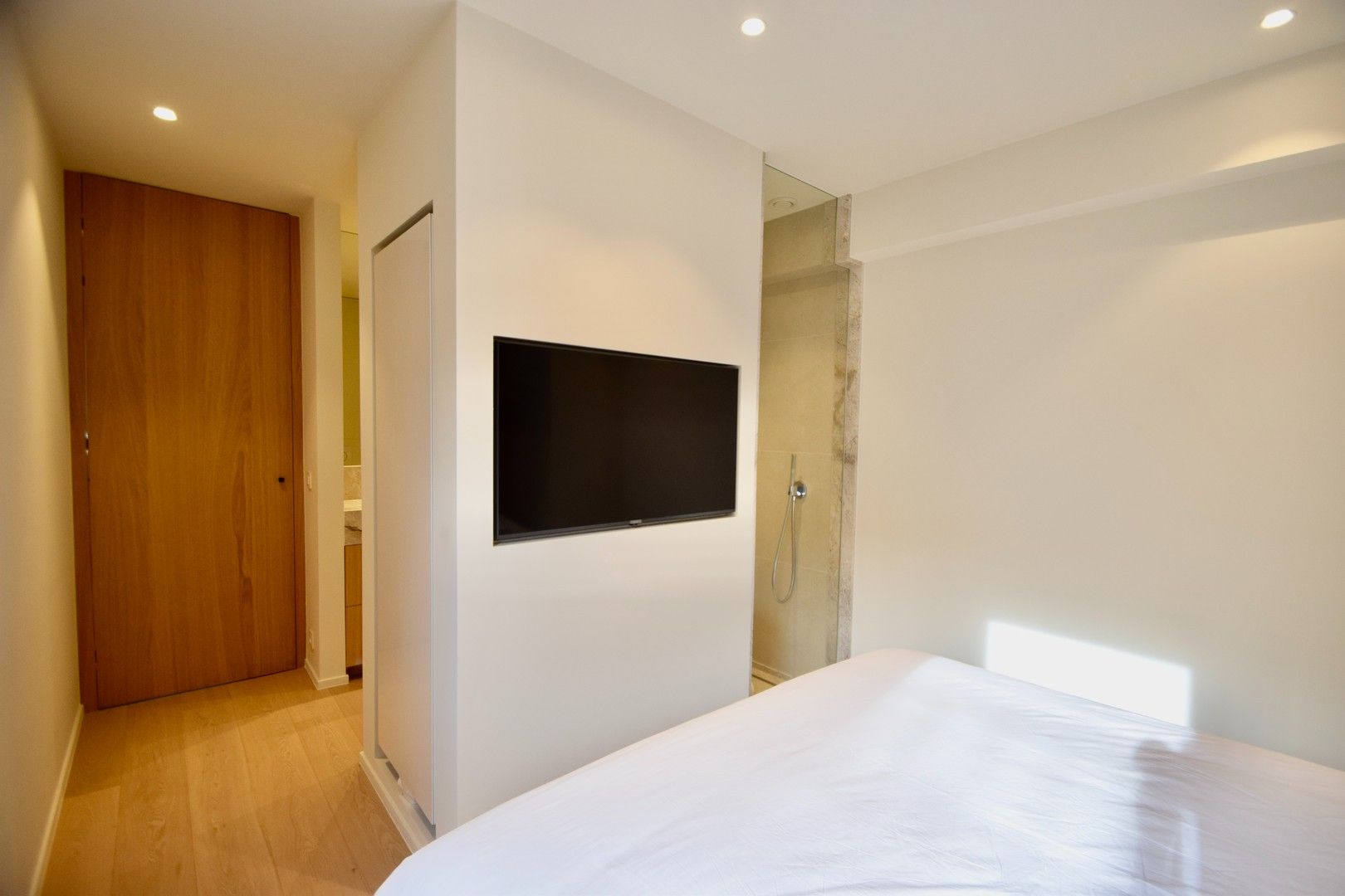 Luxueus appartement met zijdelings zeezicht, gelegen tussen de Kustlaan en de Dumortierlaan. foto 12