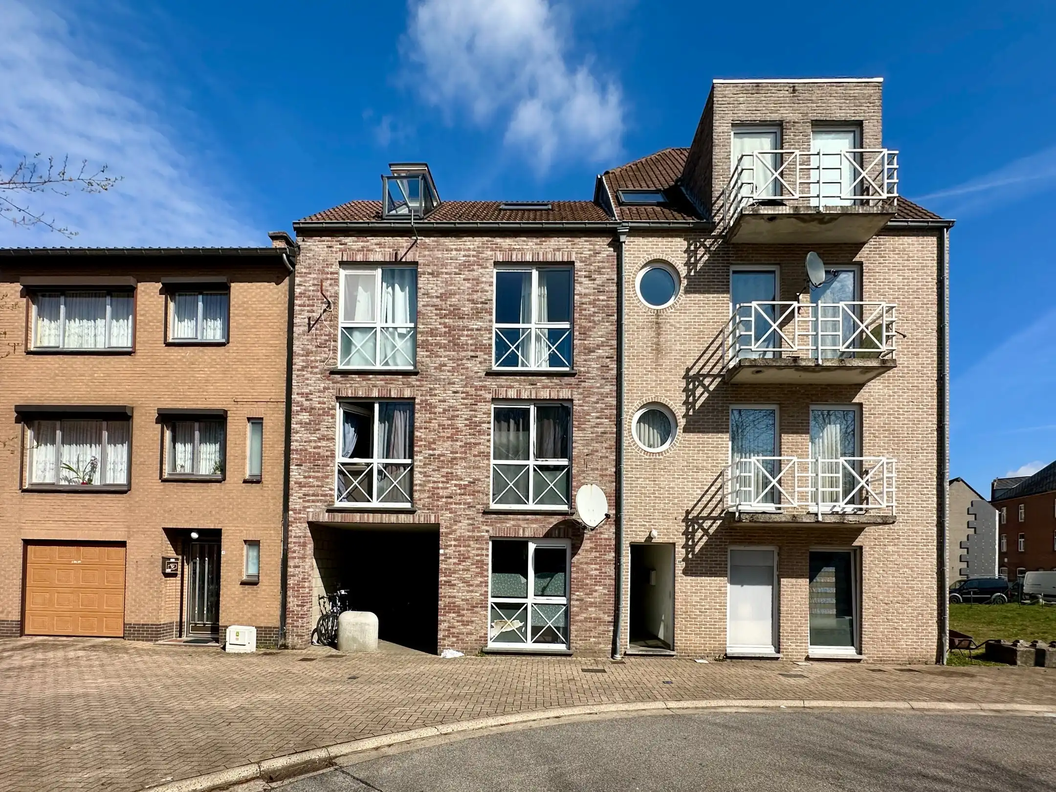 1-slaapkamerappartement op 2de verdiep met potentieel in Nieuwe Kempen/Genk foto 2