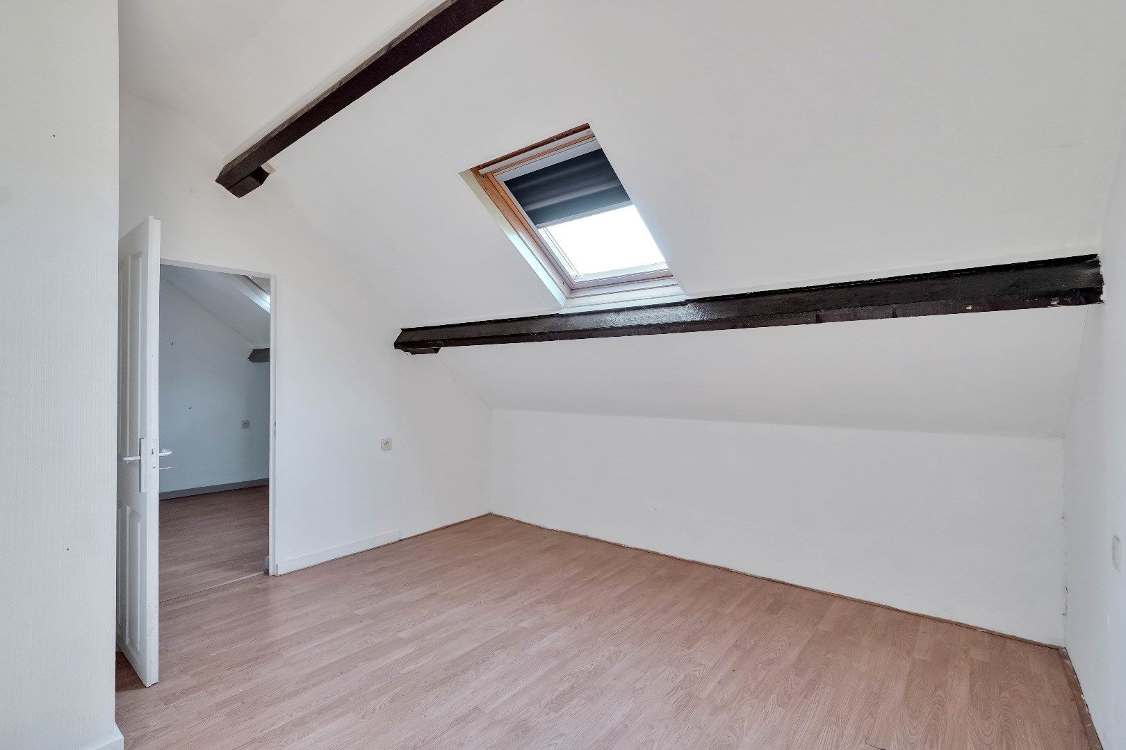 TE RENOVEREN GEZINSWONING MET EEN BEWOONBARE OPP. VAN 259 M² !  foto 20