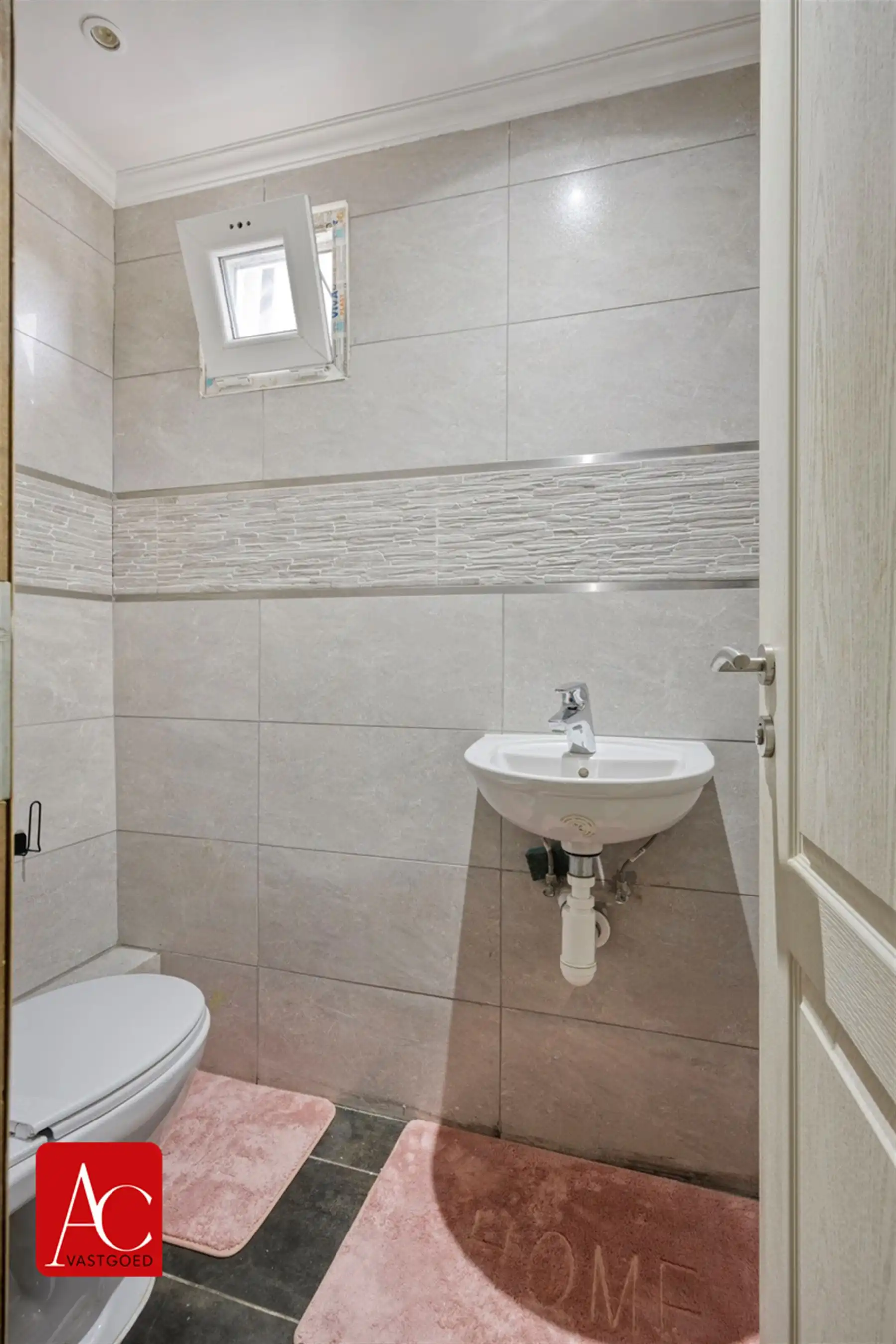 Instapklare gezinswoning met 3 slaapkamers en garage foto 16