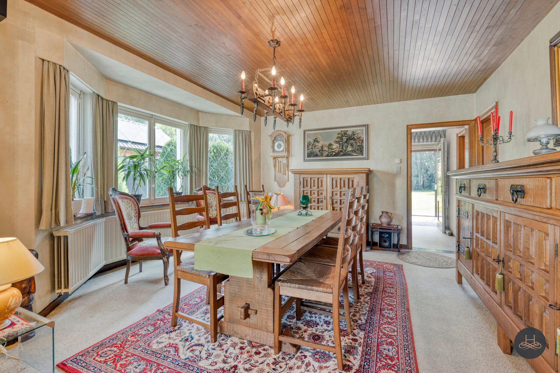 Charmante te renoveren open woning met enorme tuin en bos foto 6