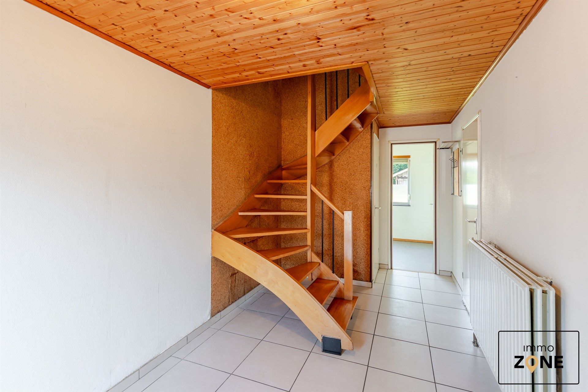 Op te frissen bel-etagewoning in centrum Dendermonde foto 2