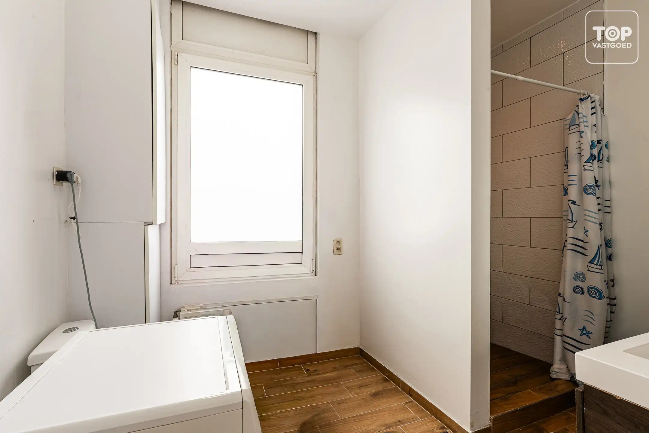 Opbrengsteigendom met polyvalente ruimte + 2slpk appartement foto 18