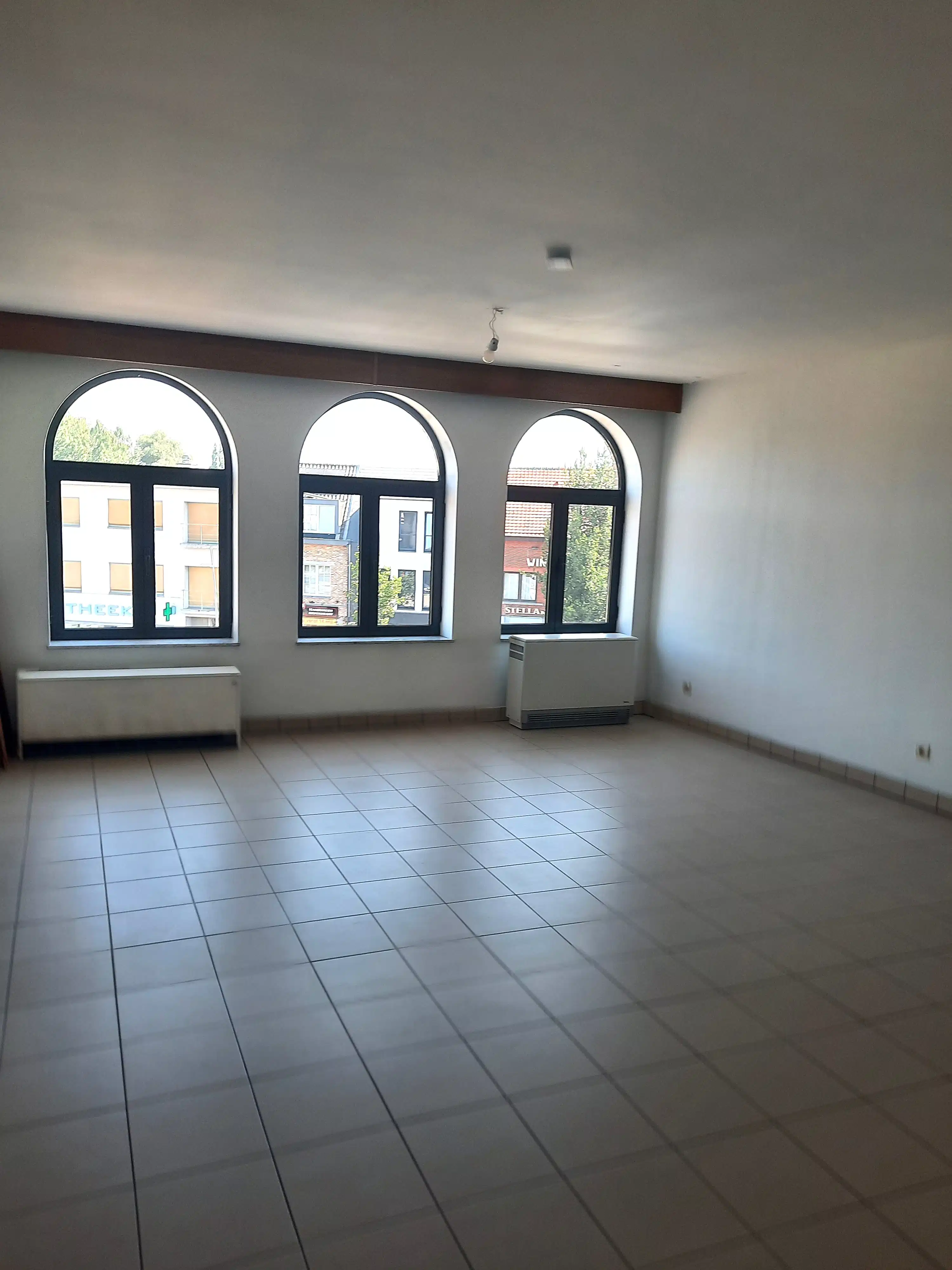 TERNAT centrum: mooi 2slpk-appartement met terras foto 3