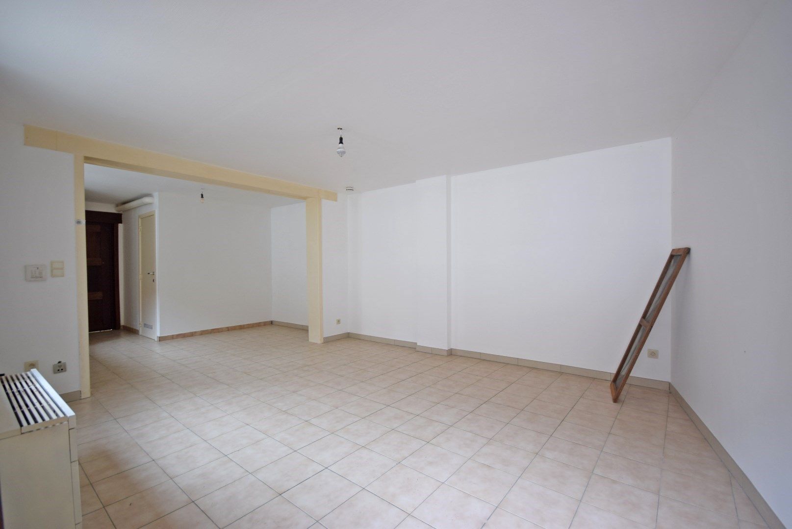 EENSLAAPKAMER APPARTEMENT NABIJ CENTRUM ROESELARE  foto 2