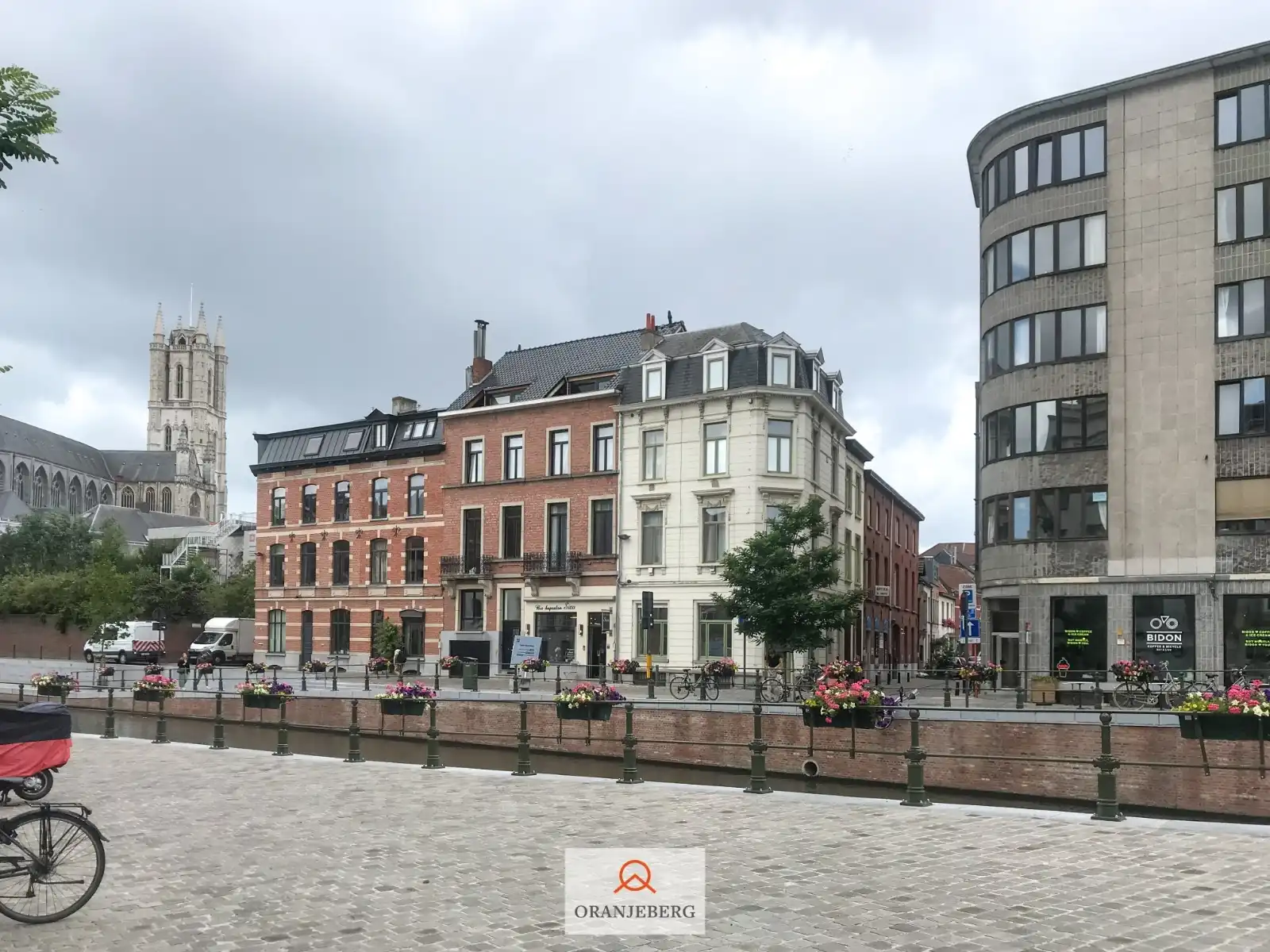 Mooi twee slaapkamer appartement in centrum-Gent foto 31