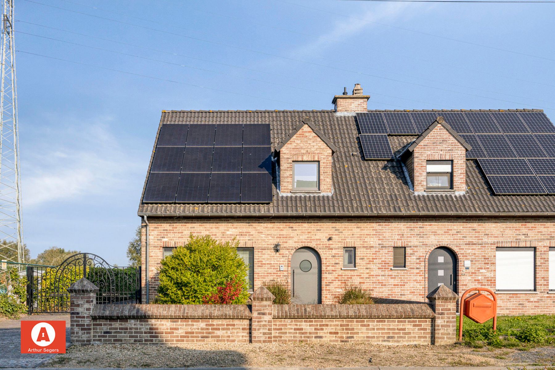 Energiezuinige woning met 3 slaapkamers, garage en tuin foto 2