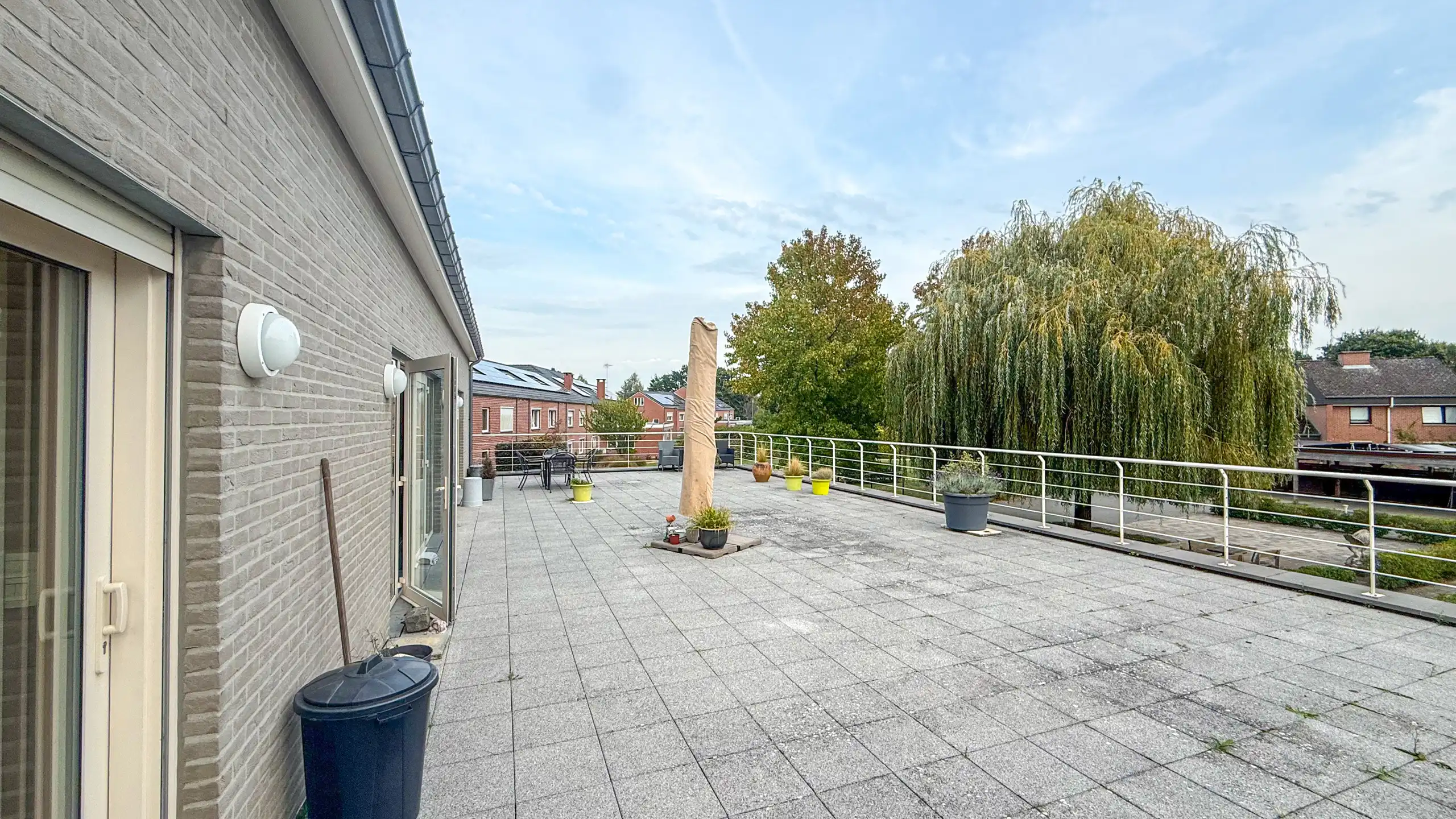 Veelzijdig investeringspand met 10 kamers, lift en kelder! foto 129