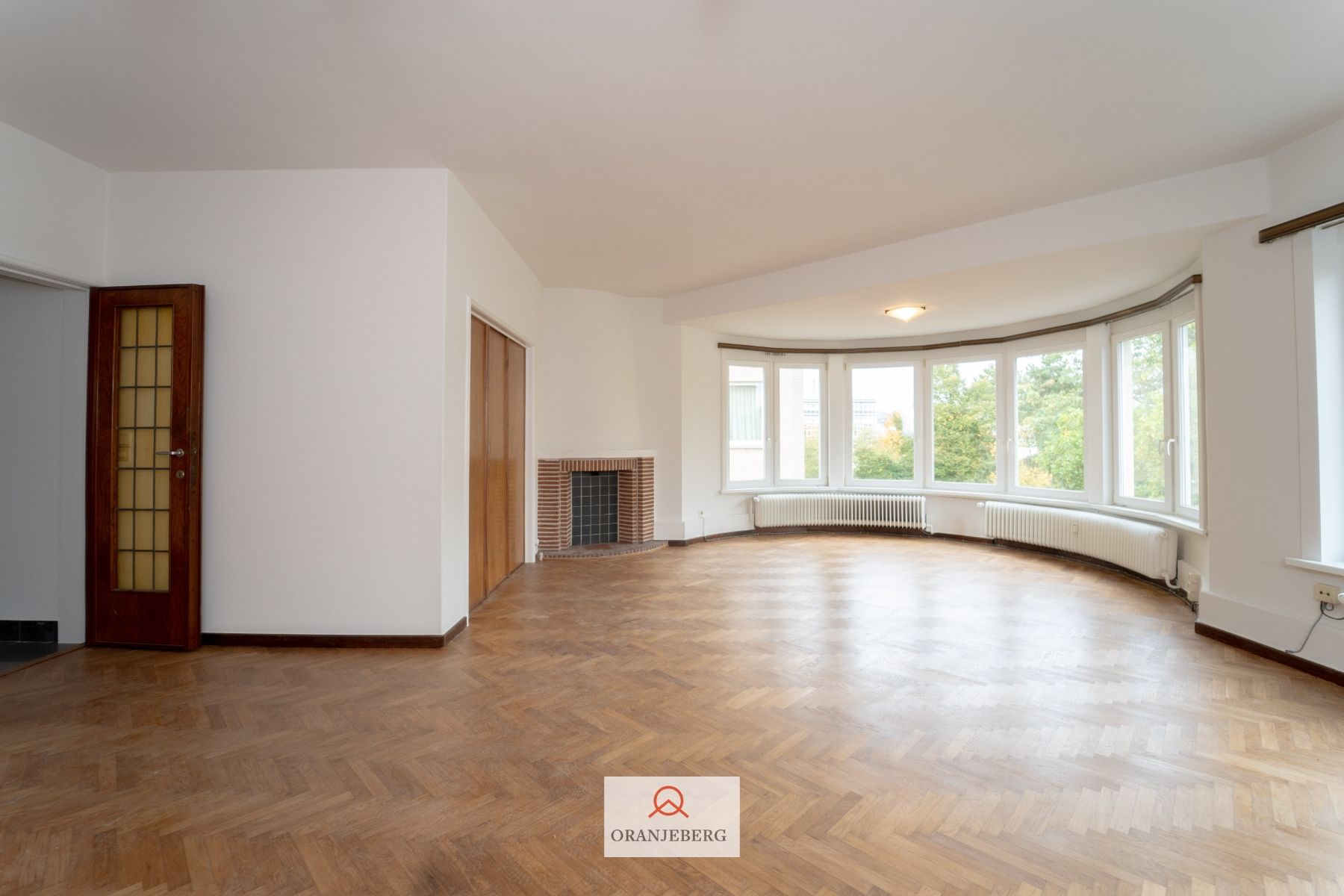 Exclusief en ruim appartement (143  m²)  met zicht op het park foto 4