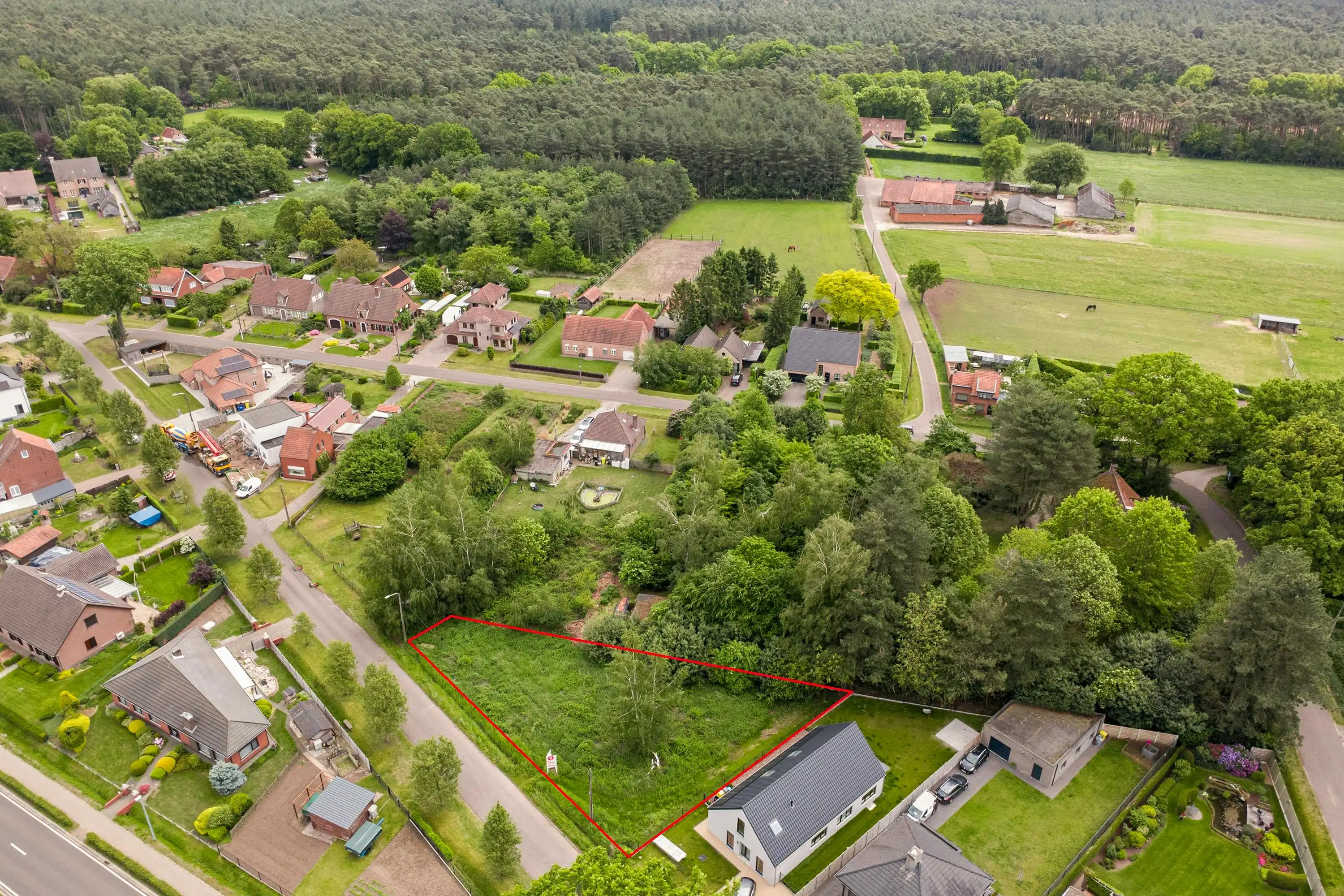 breed bouwperceel van 849 m² te koop in Lichtaart foto 4