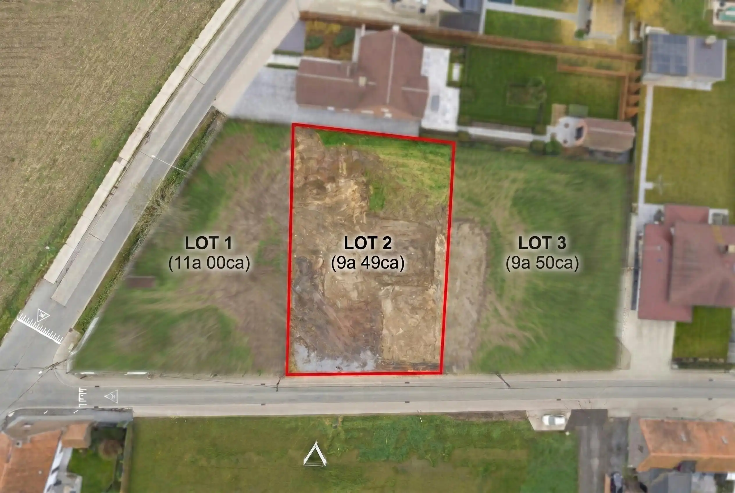 Landelijk wonen op dit perceel bouwgrond in Izegem foto {{pictureIndex}}