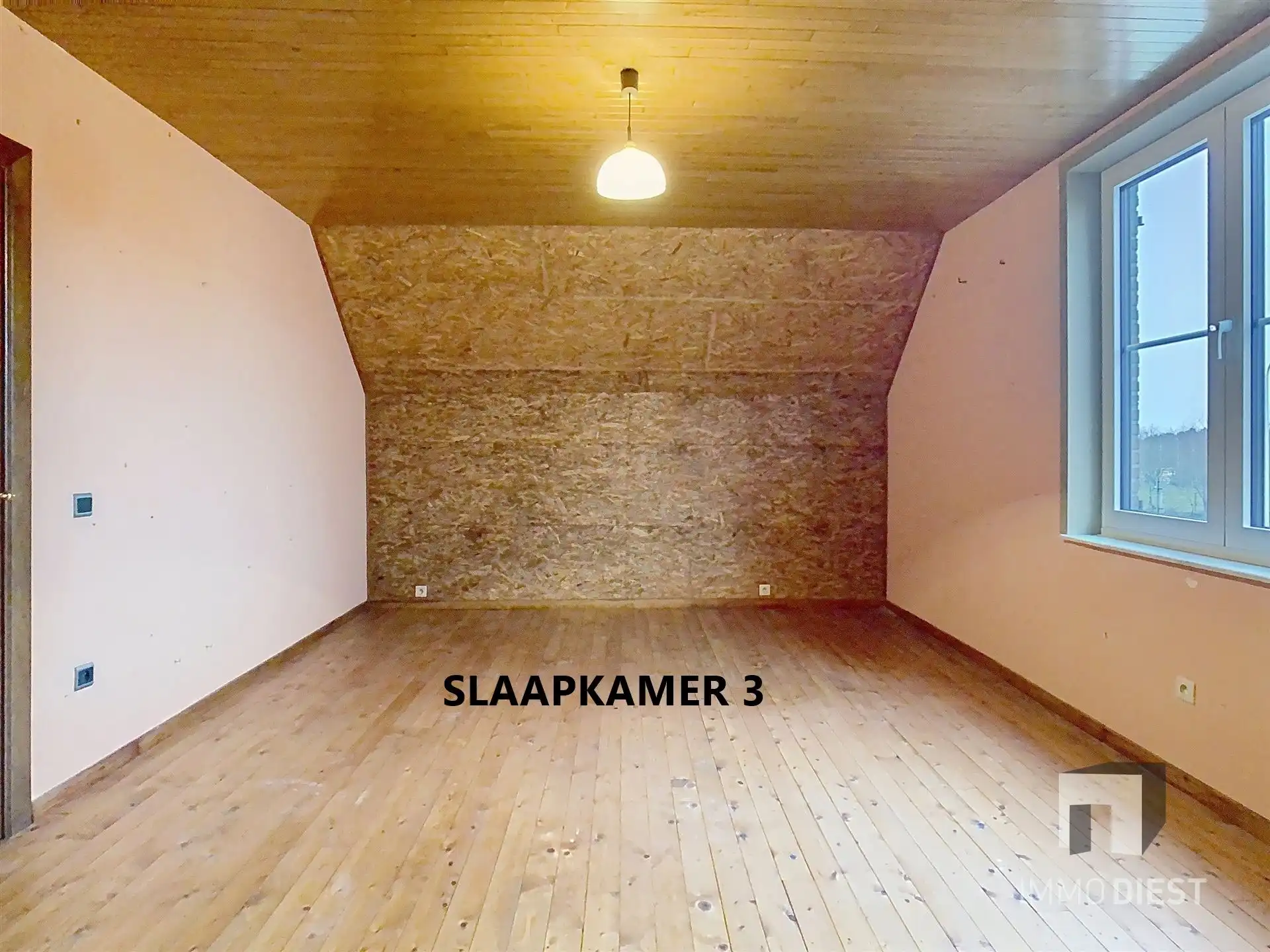 Instapklare woning op ca.53 are met bijgebouw met dubbele garage. EPC 104 kWh/m²/jaar (bijna A-label) foto 25