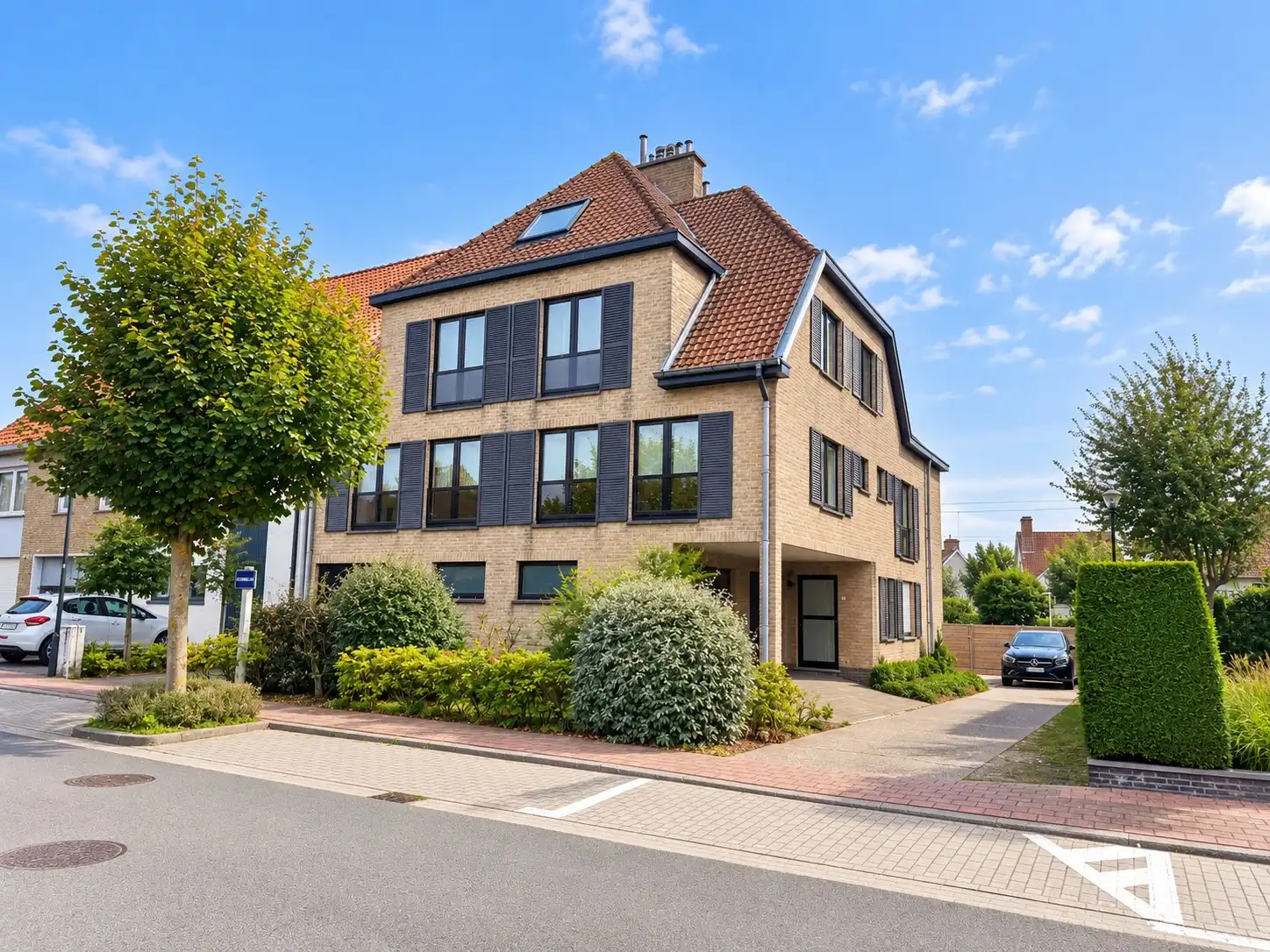 Aangenaam appartement met 2 slaapkamers te Knokke-Duinbergen foto {{pictureIndex}}