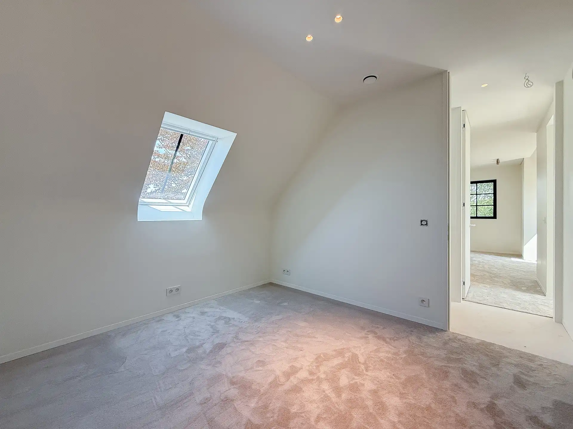 Instapklare NIEUWBOUWVILLA aan de rand van het Zoute... foto 28