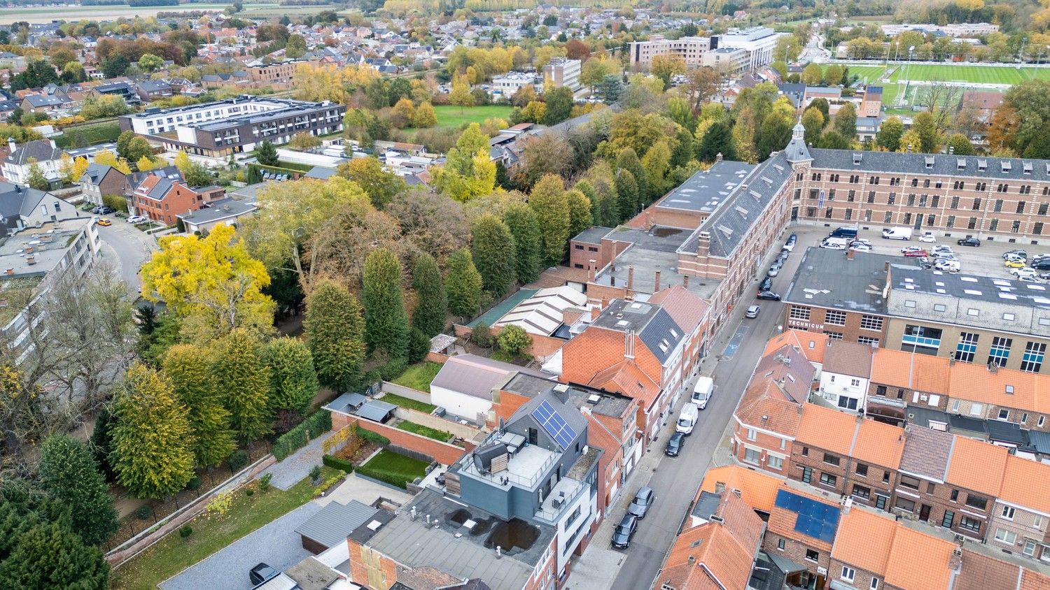 Instapklare duplex penthouse met 2 slaapkamers, drie terrassen, lift en 2 parkeerplaatsen foto 26