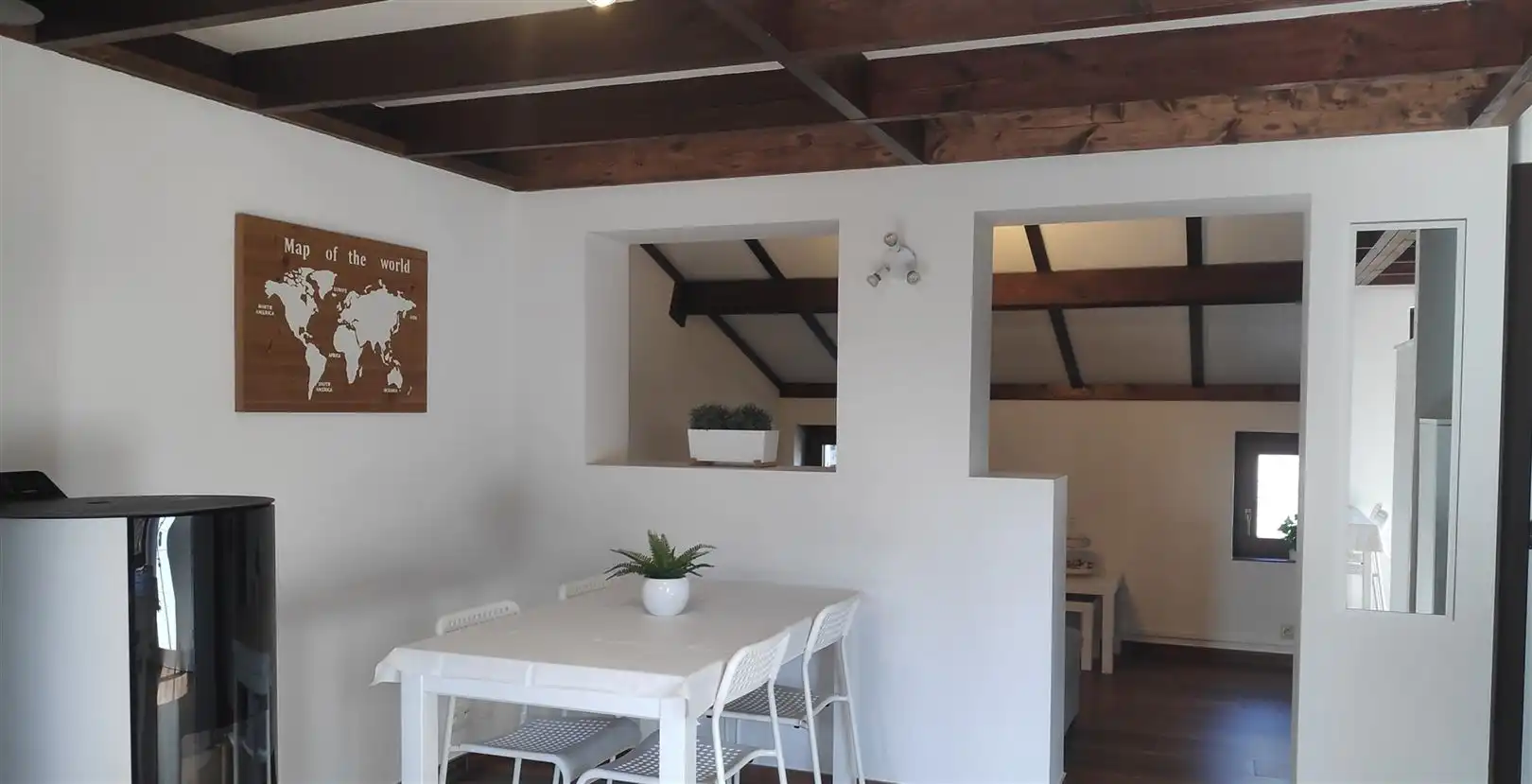 Mooi bemeubelde woning foto 3