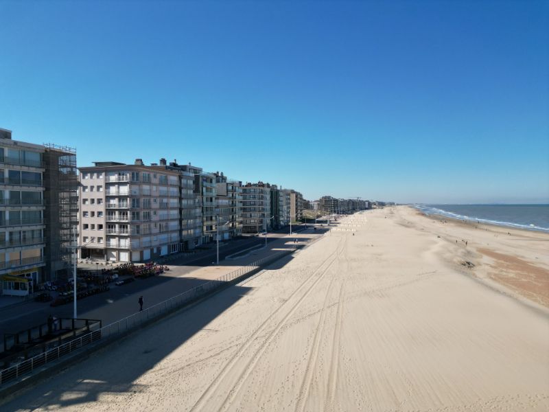 Appartement met zijdelings zeezicht foto {{pictureIndex}}