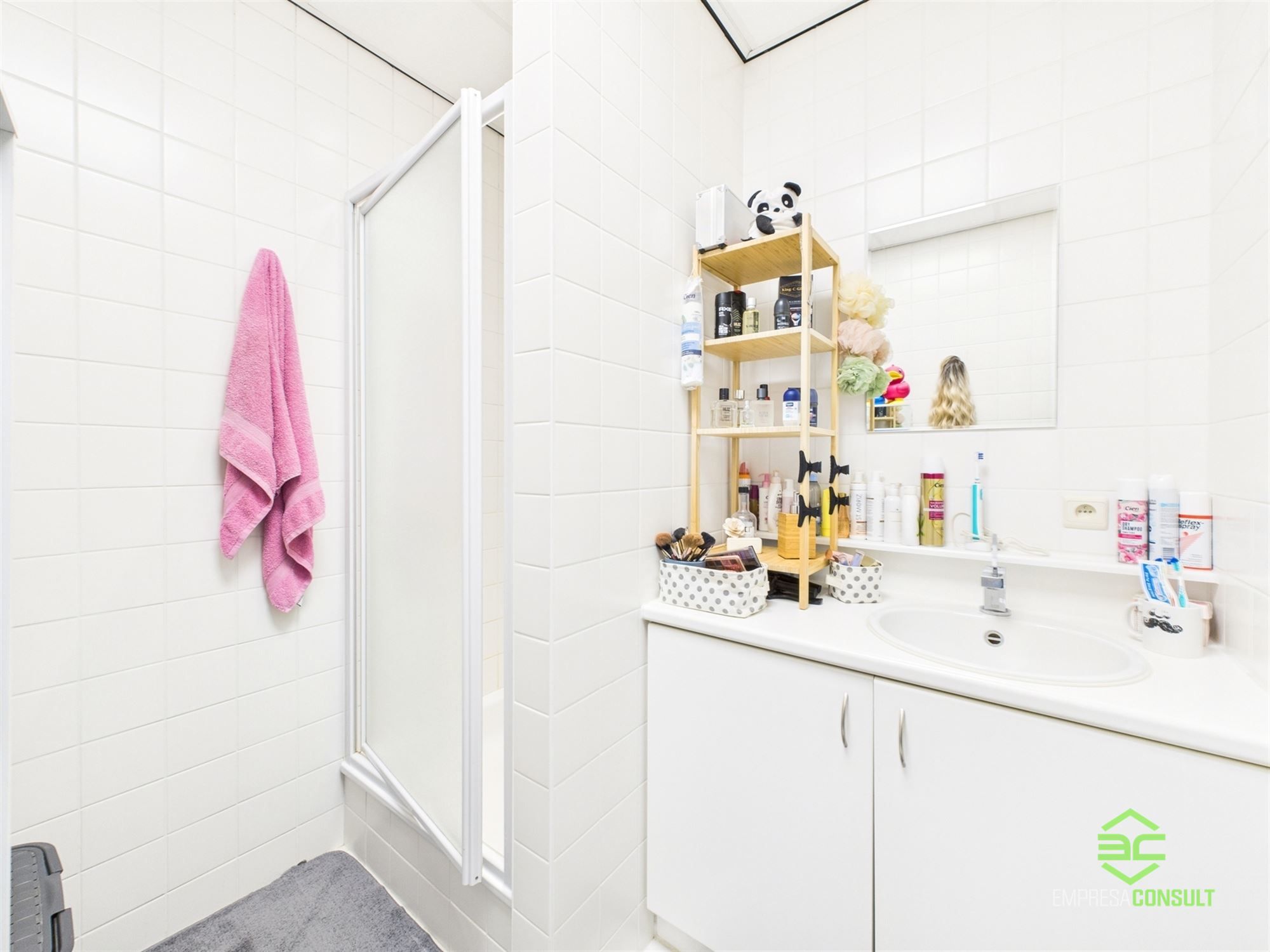 Instapklare werkplaats van 355m² met toonzaal en conciërgewoning! foto 28