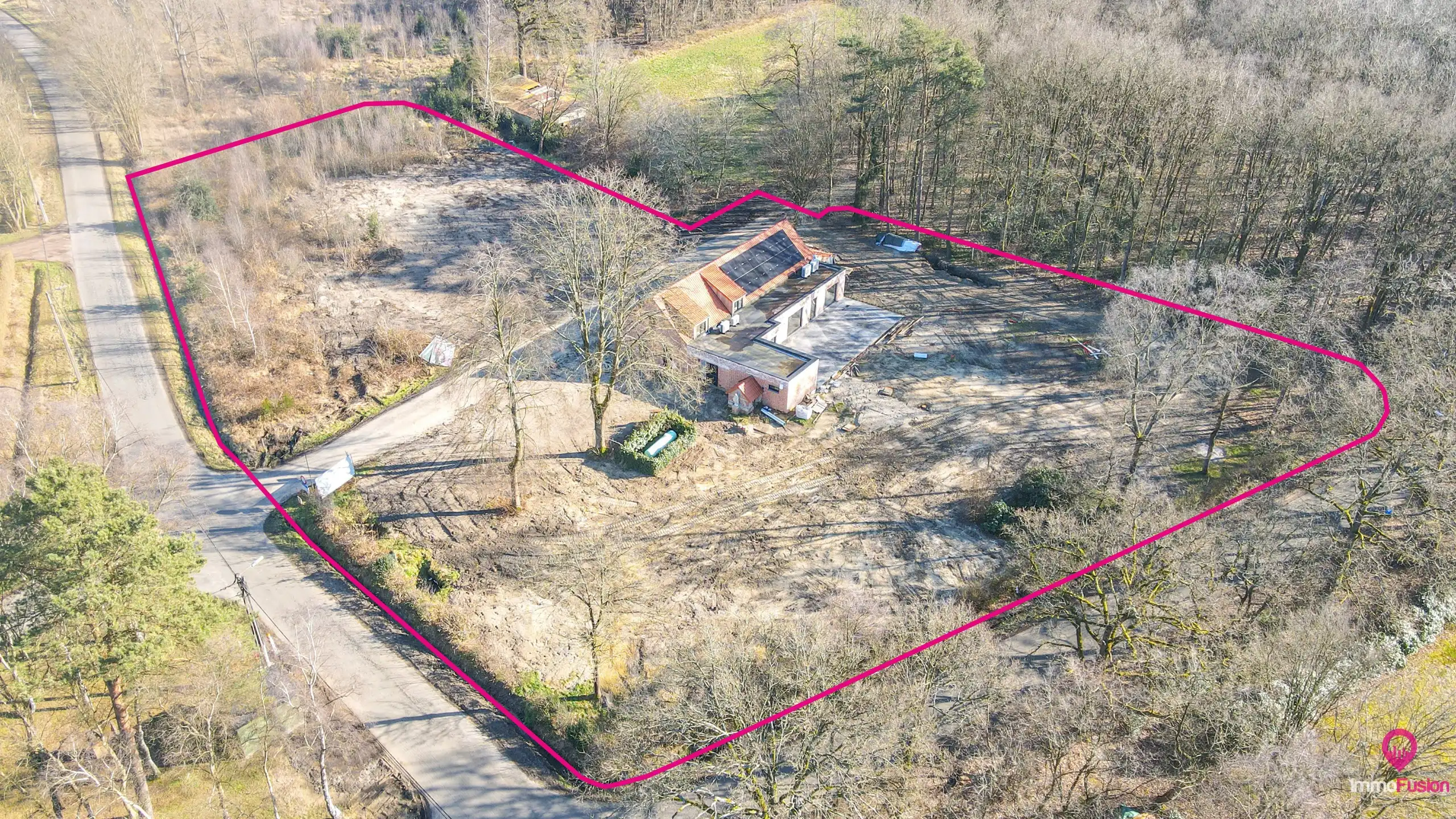 Multifunctioneel horecapand op een perceel van 1.9 hectare! foto 5