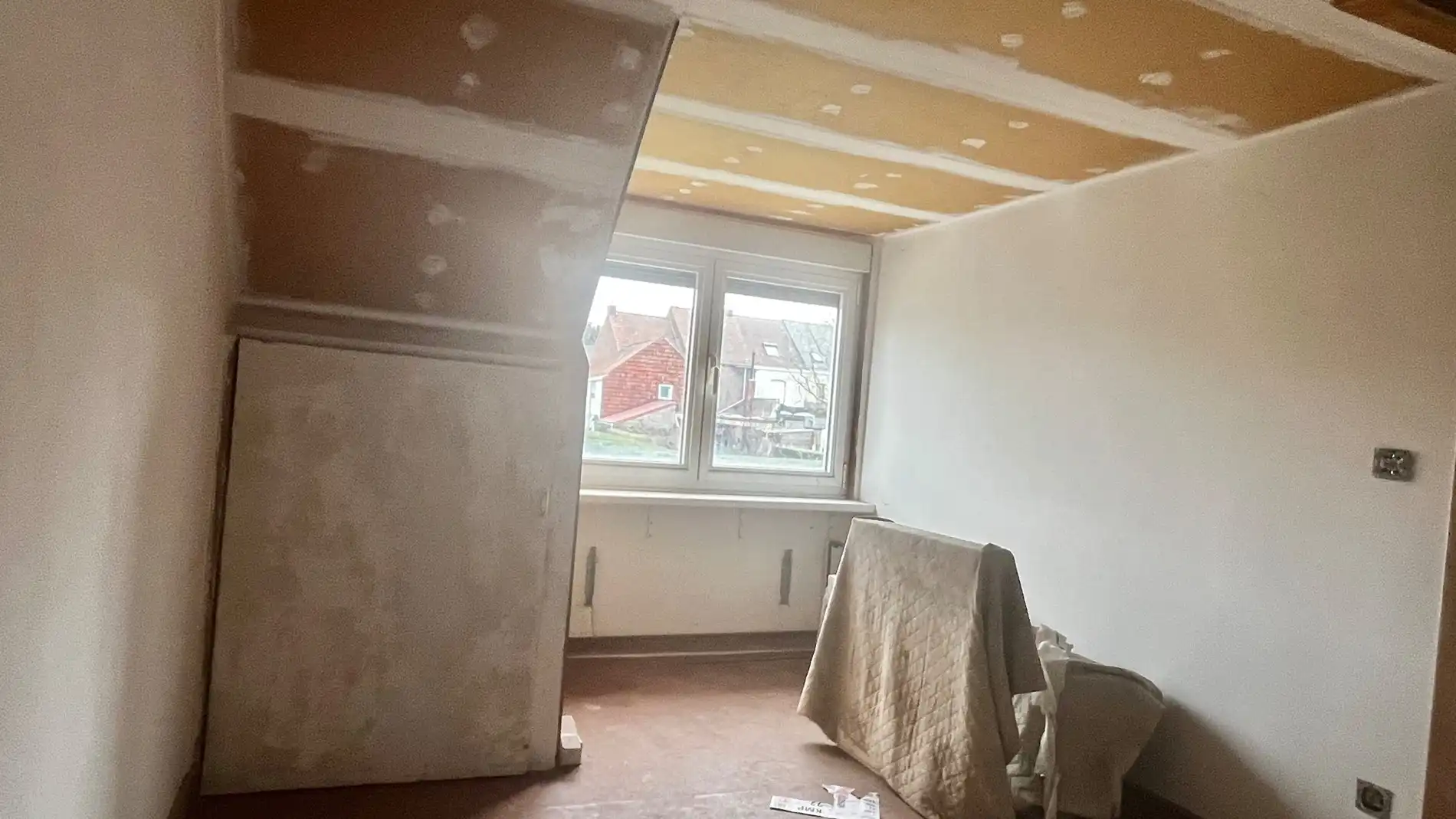 Grote woning op 924 m² met uitweg en garage foto 15
