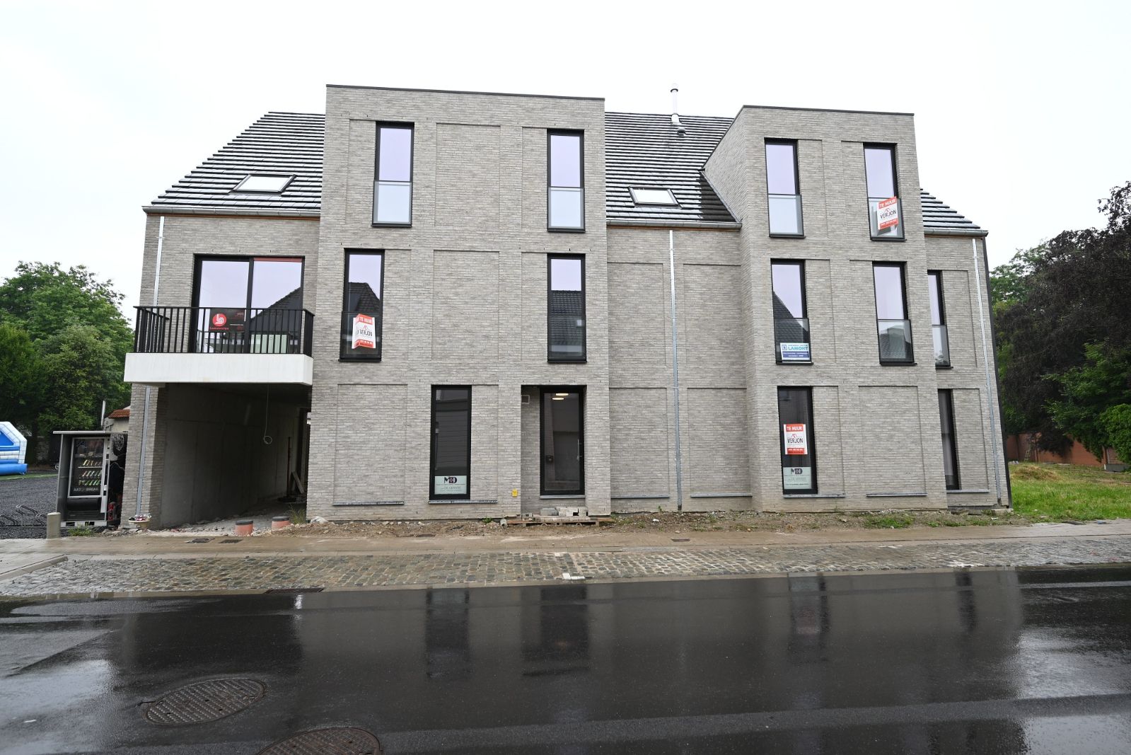 energiezuinig nieuwbouwappartement met zonnepanelen in Ardooie foto {{pictureIndex}}