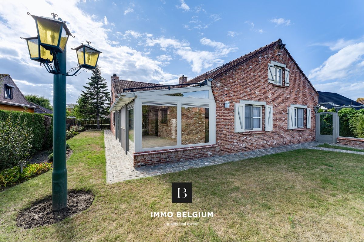 Ruime villa in een rustige wijk nabij het centrum foto 8