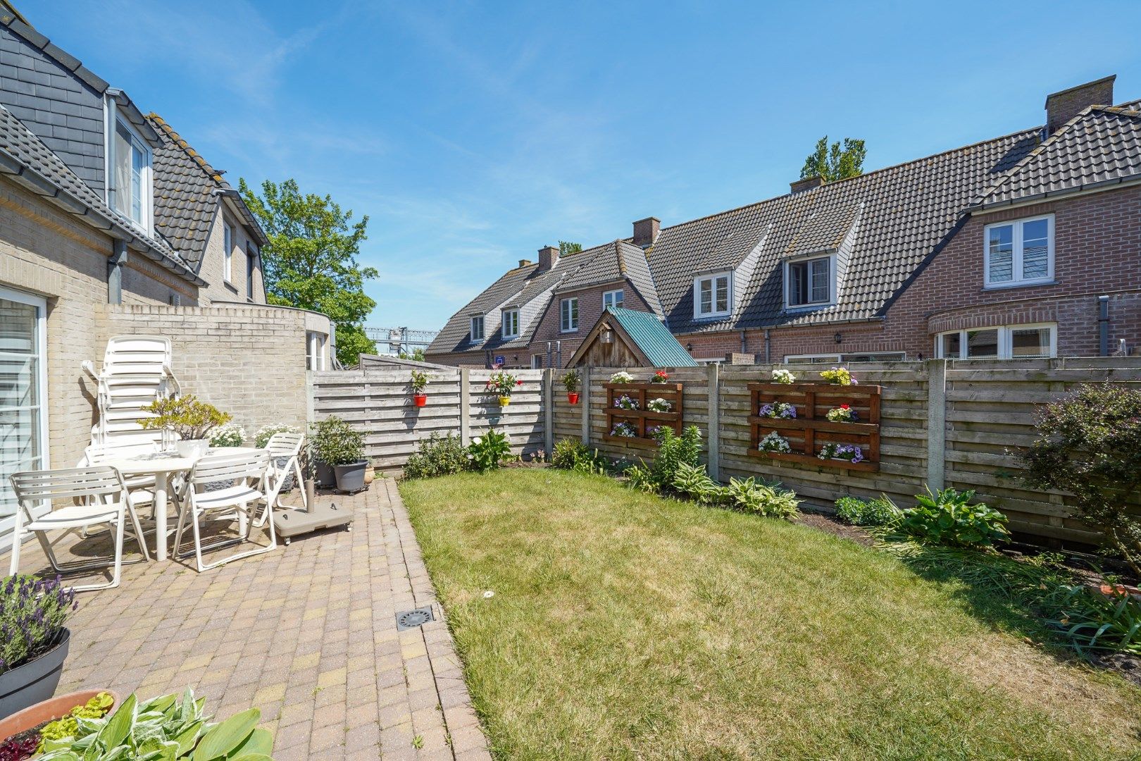  Instapklare woning met garage en zonnige tuin in Oostende (Konterdam) foto 3