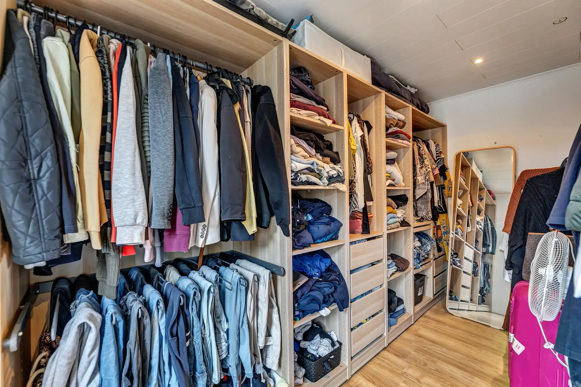 Prachtige instapklare woning met 3 slpks, tuin en garage foto 14