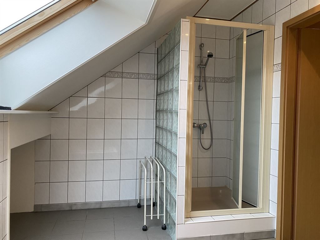 Gezellig bemeubeld appartement met 2 slaapkamers nabij het centrum foto 21