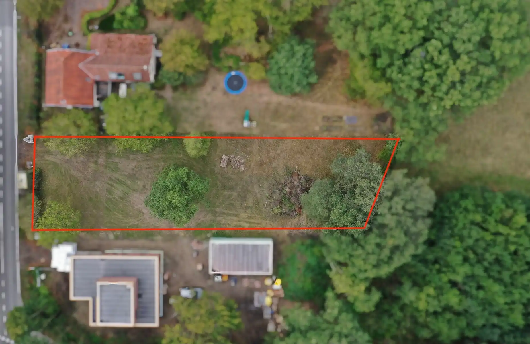 Perceel van 1.342 m² met blijvend groen uitzicht foto {{pictureIndex}}