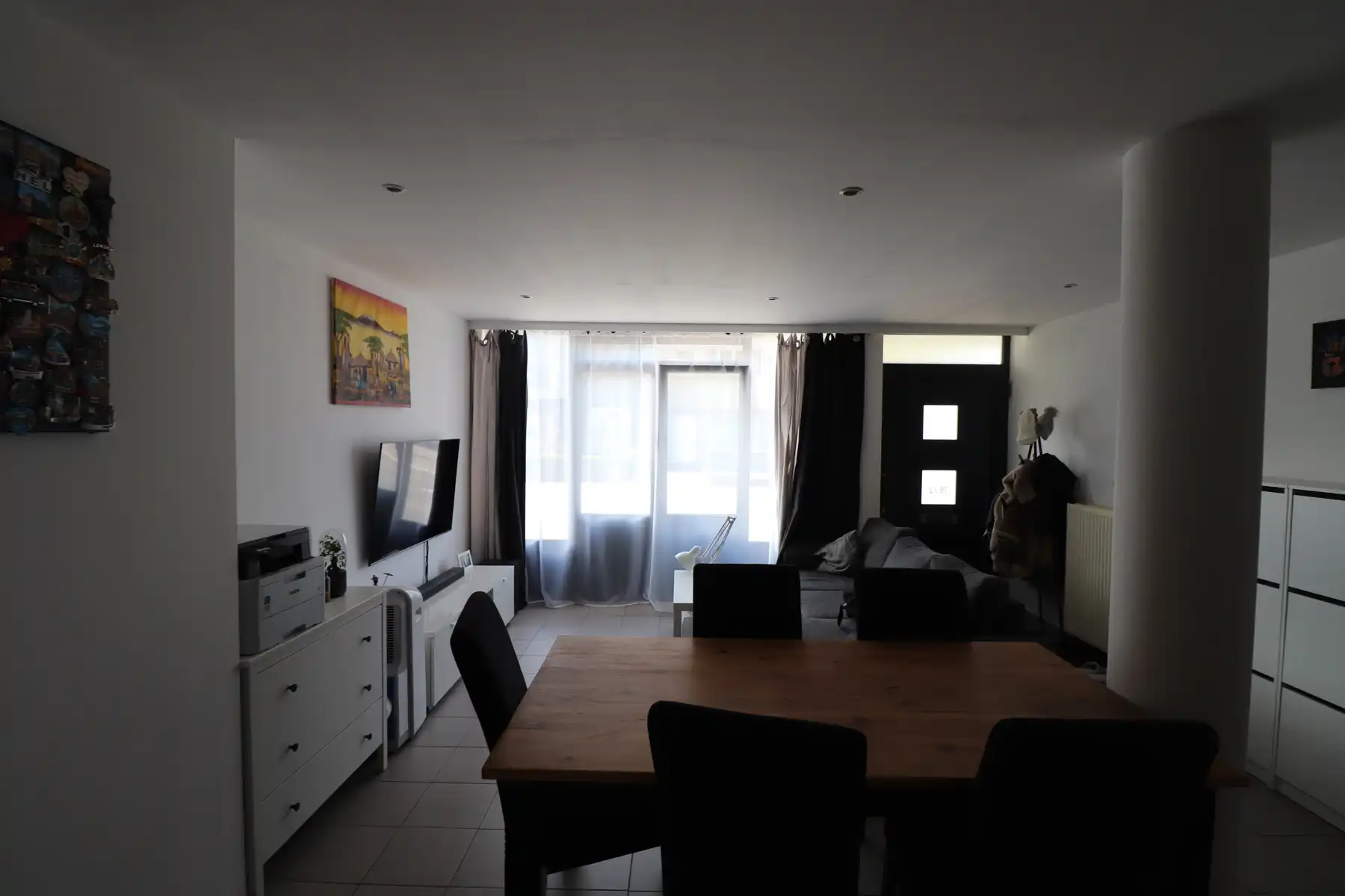 Gelijkvloers appartement met slaapkamer en berging. foto 2