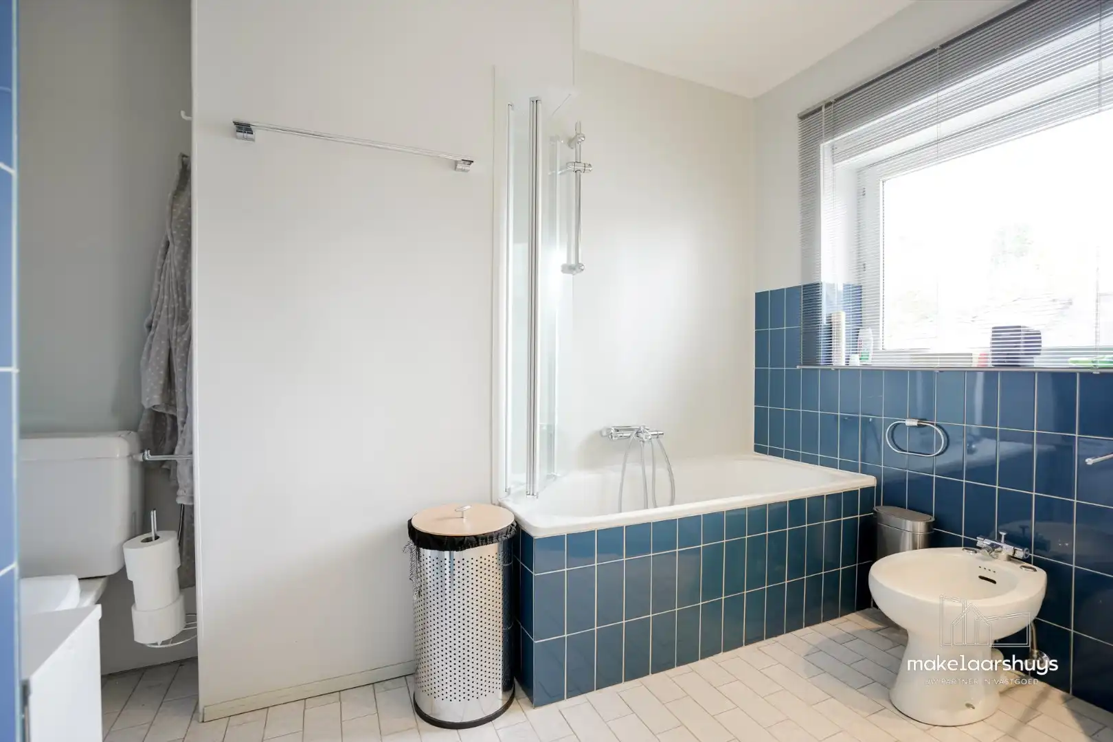 Goed onderhouden bel-etage met lift (regio Planet Group Arena) foto 12