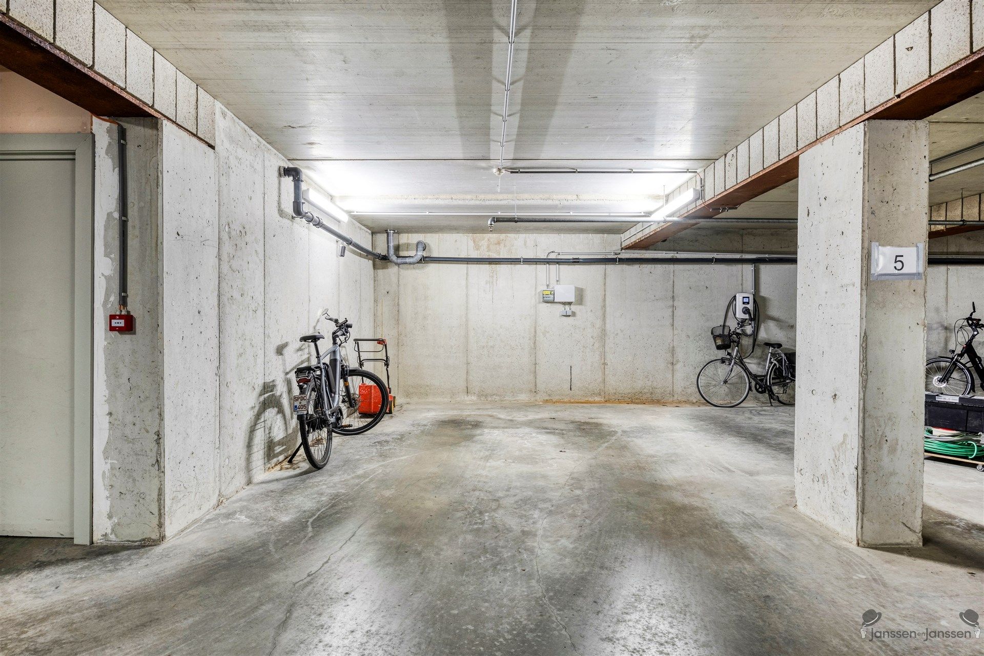 Gelijkvloers appartement met tuin in het centrum van Leopoldsburg foto 18