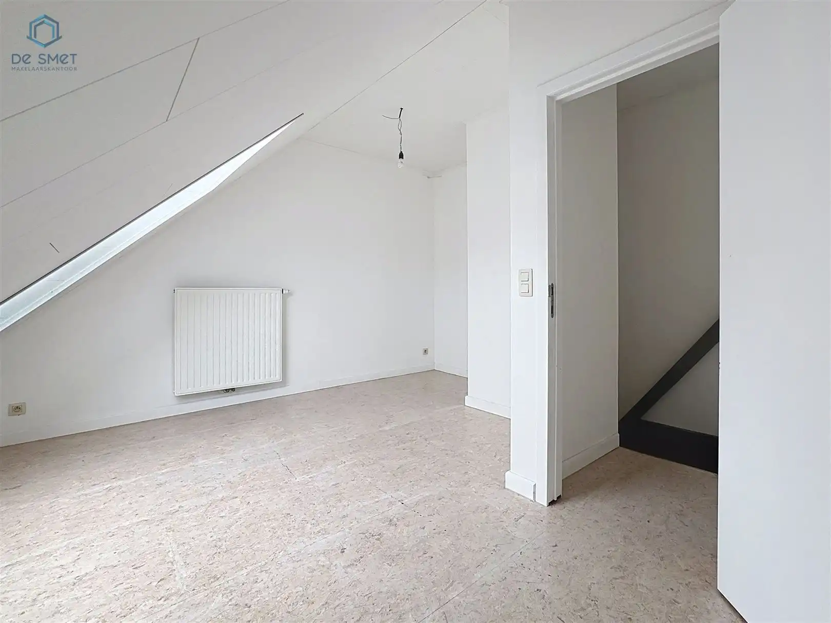 Instapklare, volledig gerenoveerde woning met 4 slaapkamers, terras en tuinberging in hartje Geraardsbergen! foto 23