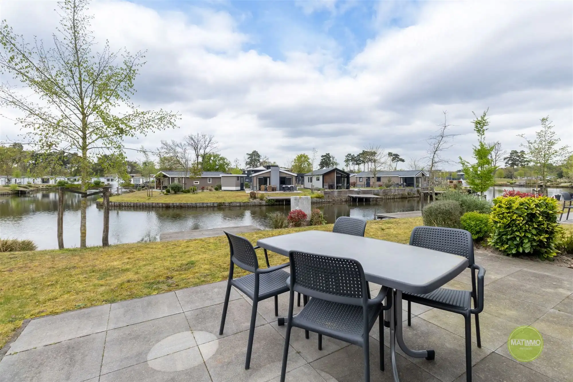 Gezellige vakantiewoning aan het water in EuroParcs Mol foto {{pictureIndex}}