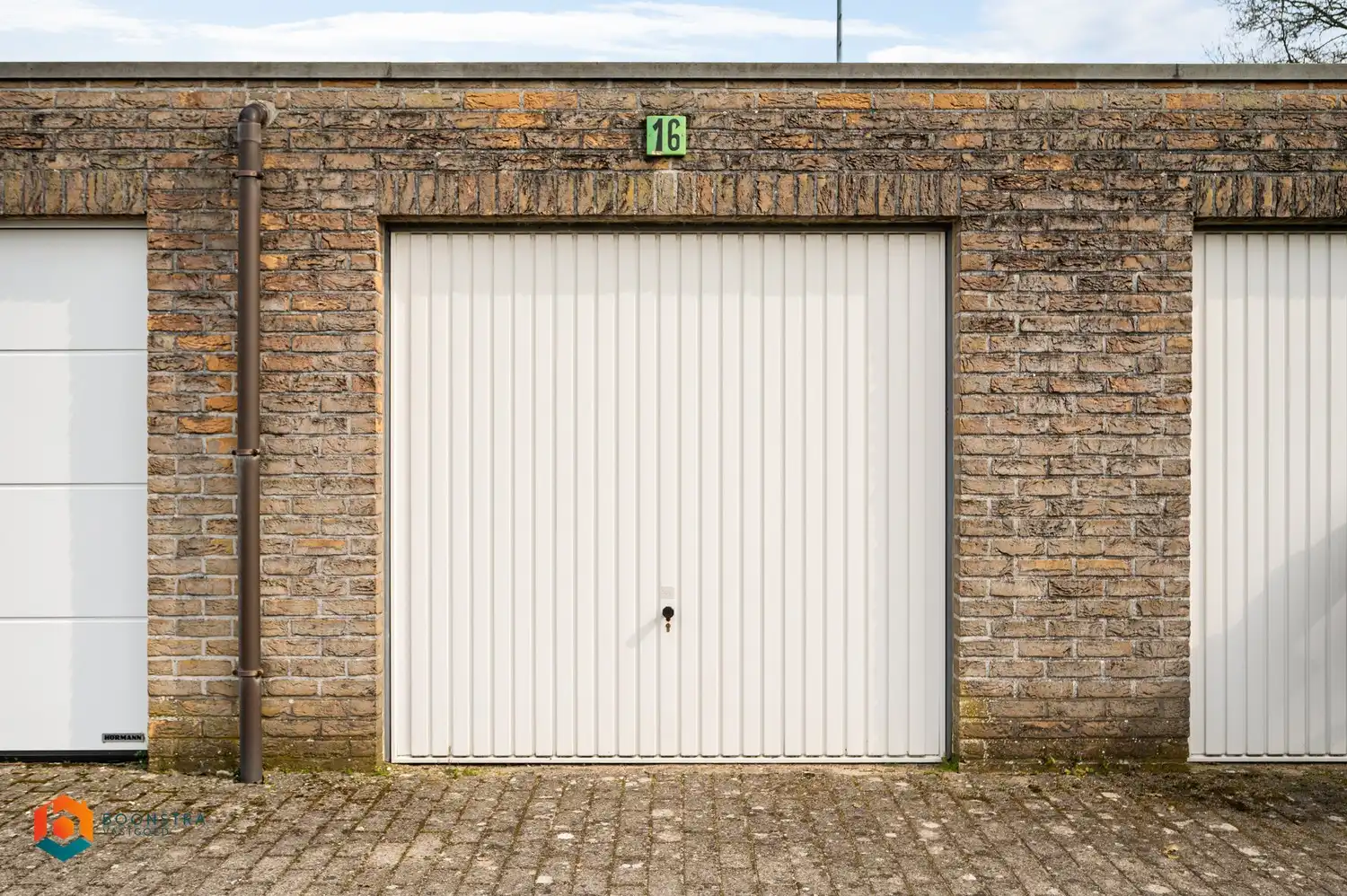 Ruim 3 slpkr app met terras en 2 garageboxen foto 25