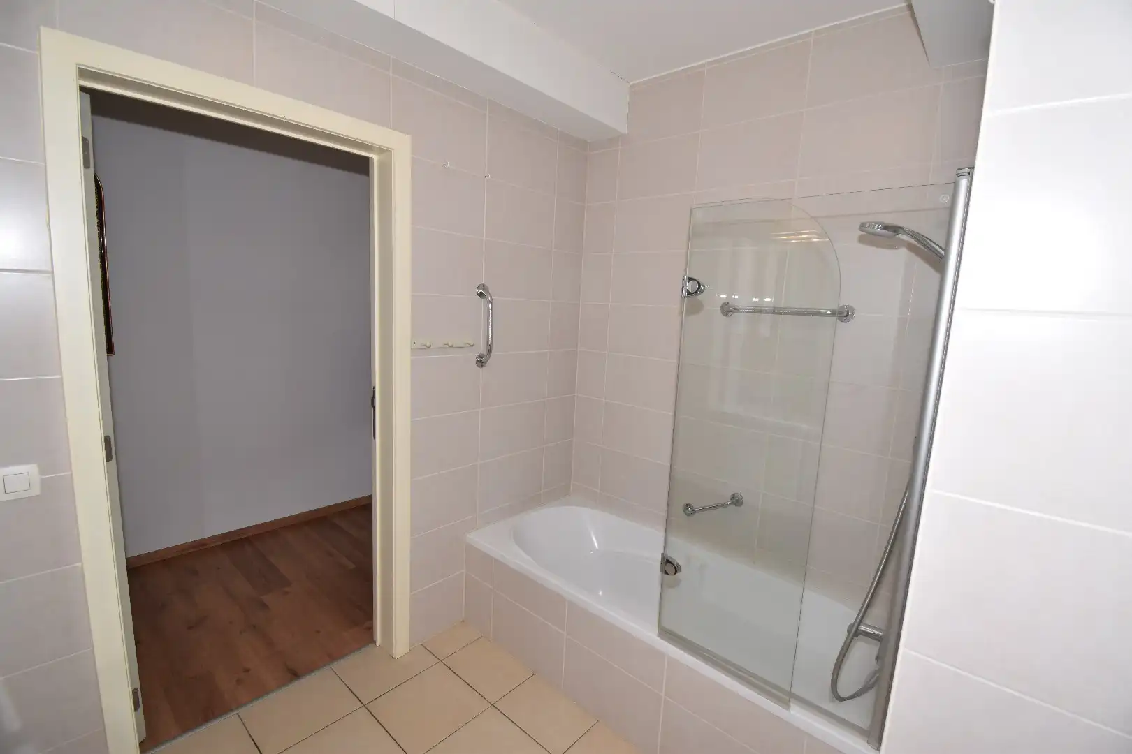 Appartement met mooi terras foto 21