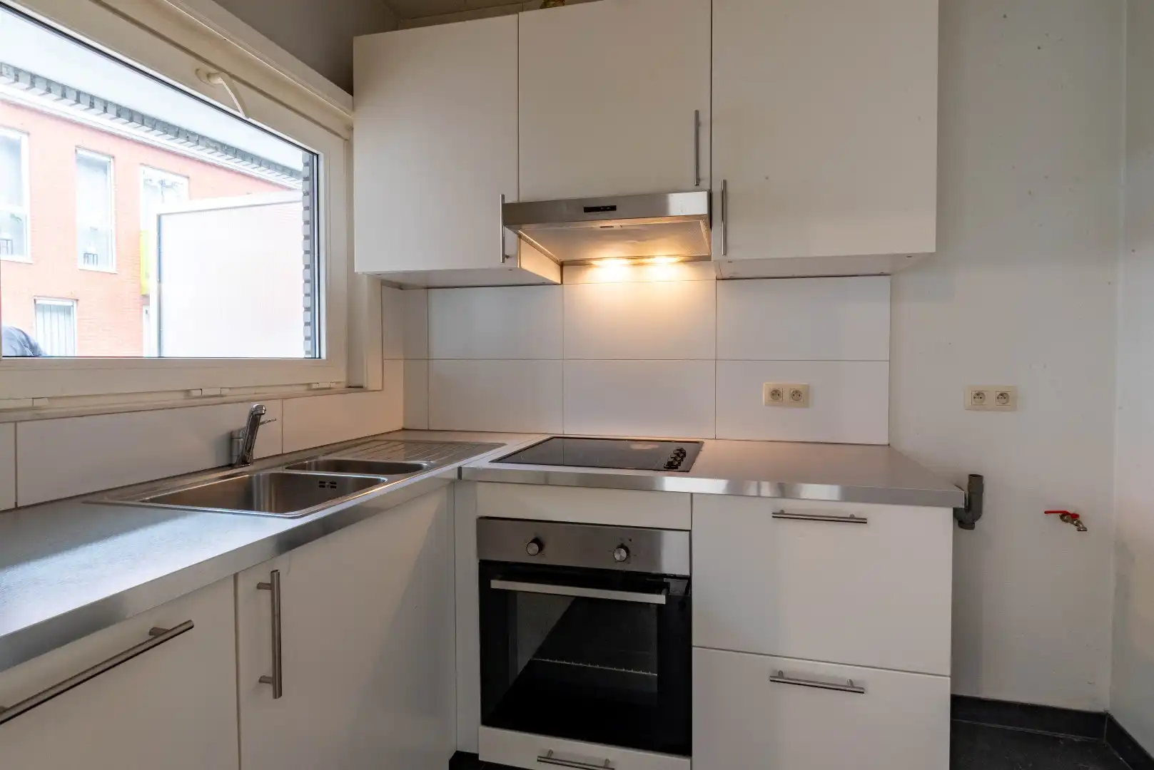 2 slaapkamer appartement in het centrum van Zwijndrecht  foto 6