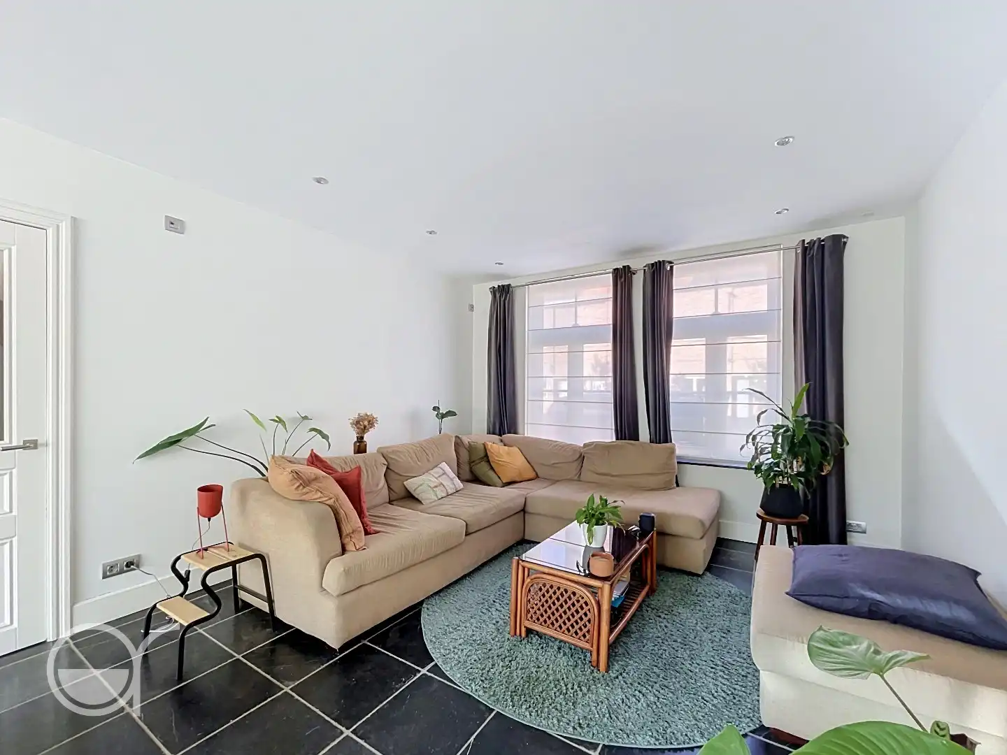 Zeer nette woning met 2 slaapkamers te Sint-Amandsberg foto 3